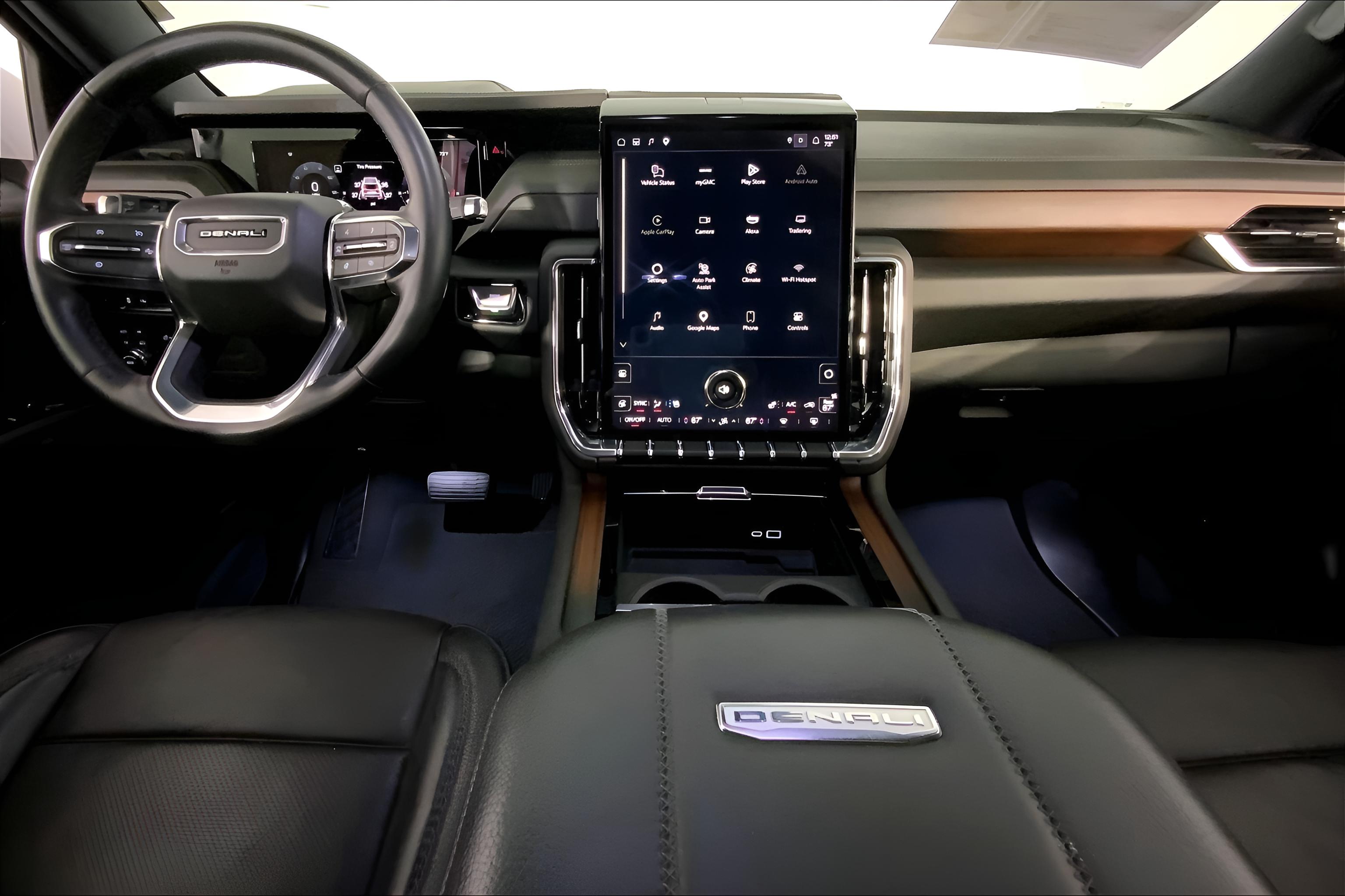 2025 GMC Yukon Denali