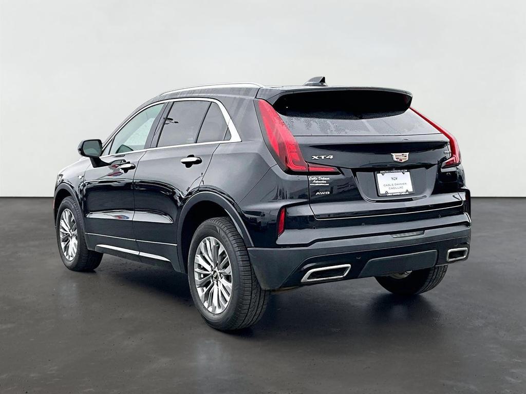2024 Cadillac XT4 Premium Luxury
