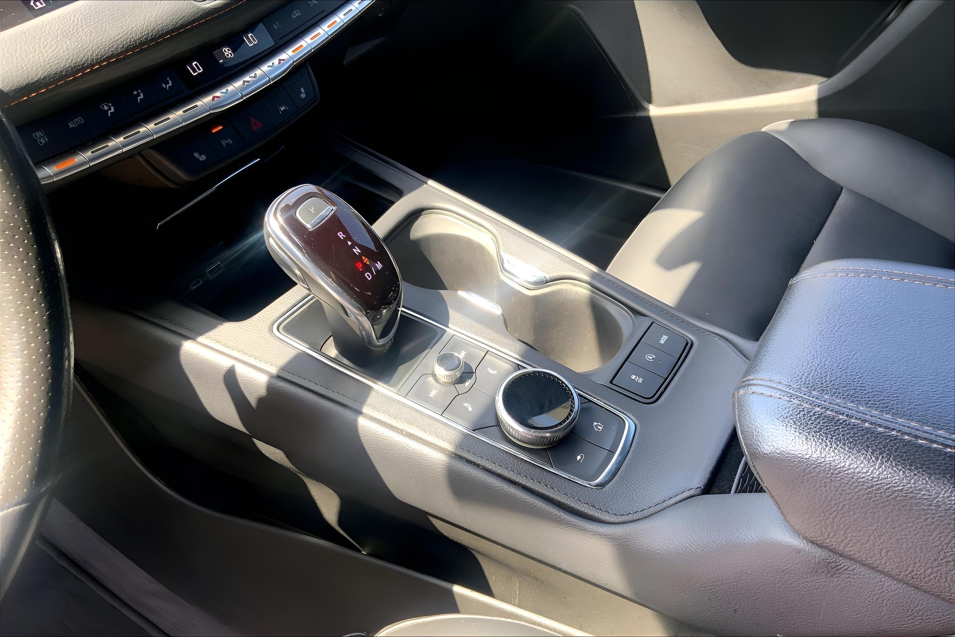 2023 Cadillac XT4 Sport