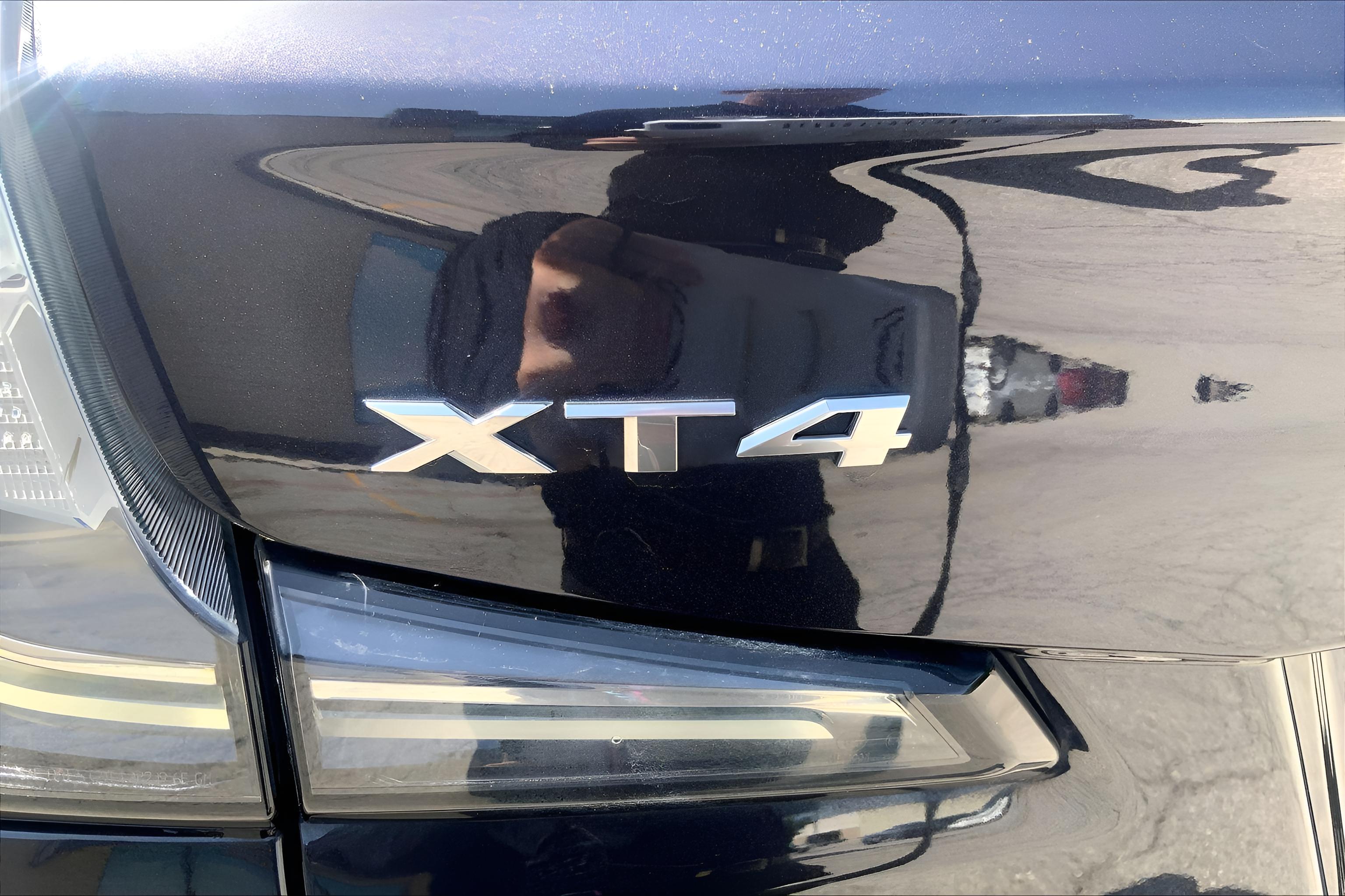 2023 Cadillac XT4 Sport