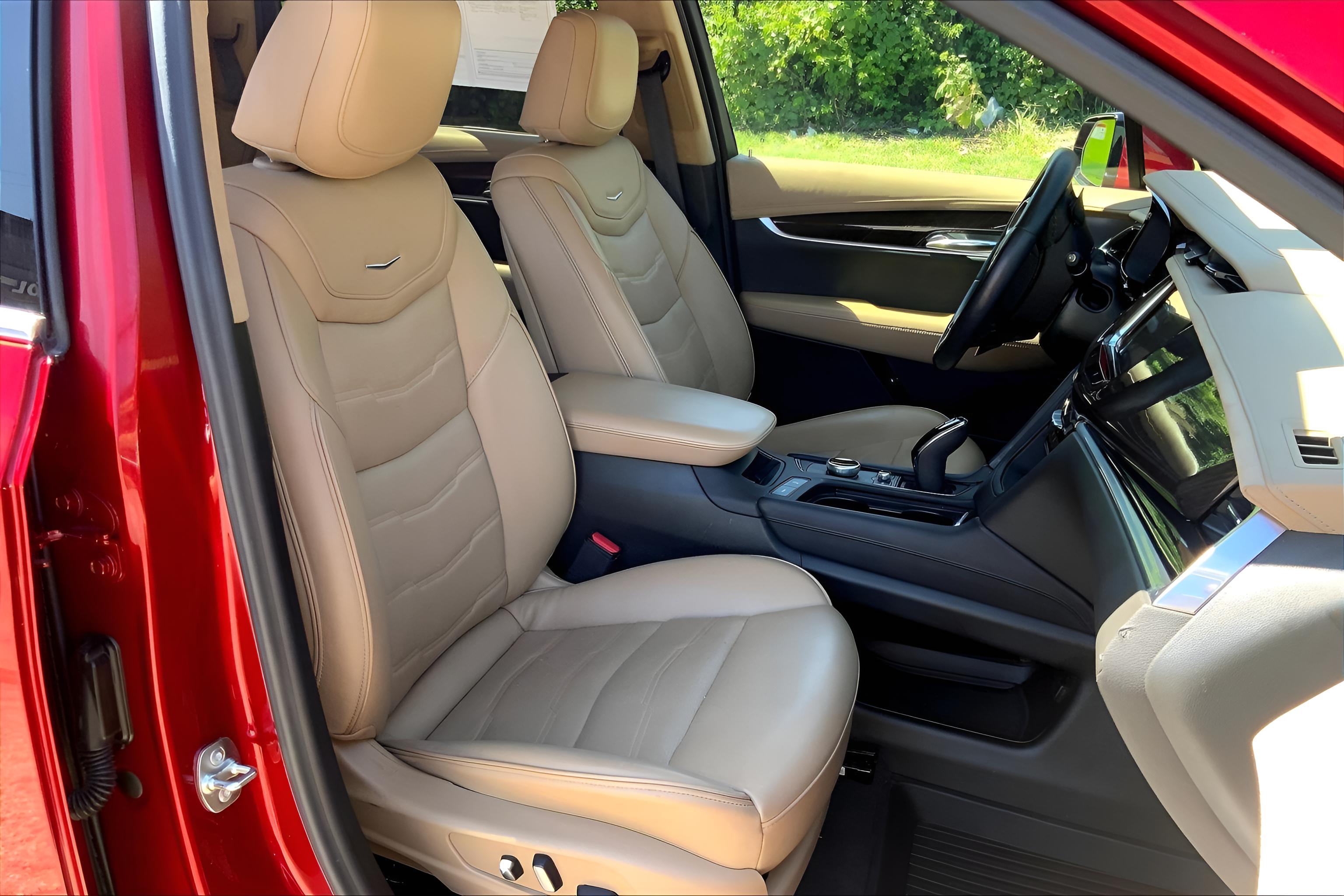2024 Cadillac XT6 Premium Luxury