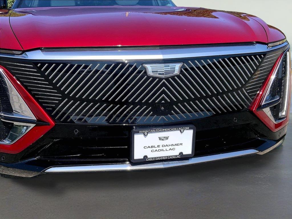 2024 Cadillac LYRIQ Luxury 1