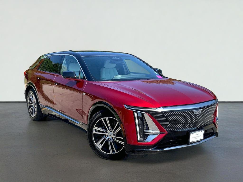 2024 Cadillac LYRIQ Luxury 1