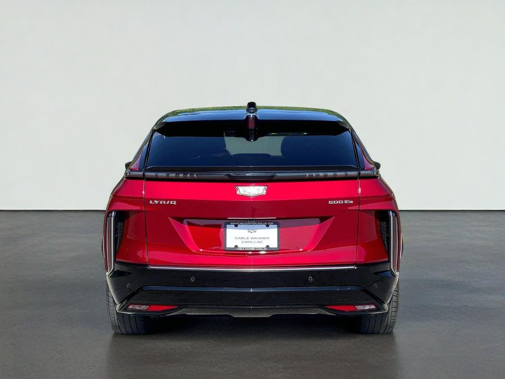 2024 Cadillac LYRIQ Luxury 1