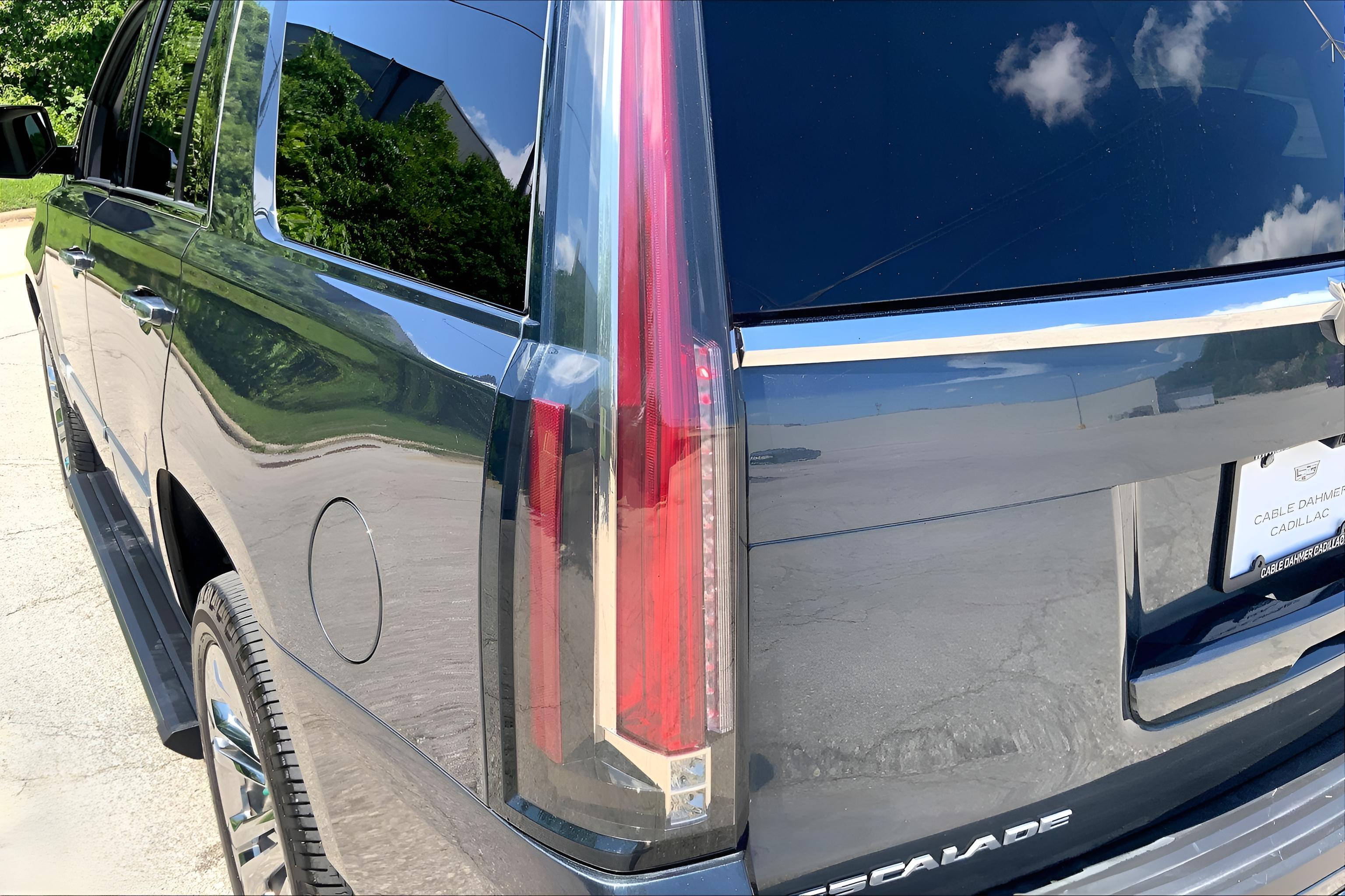 2020 Cadillac Escalade Premium Luxury