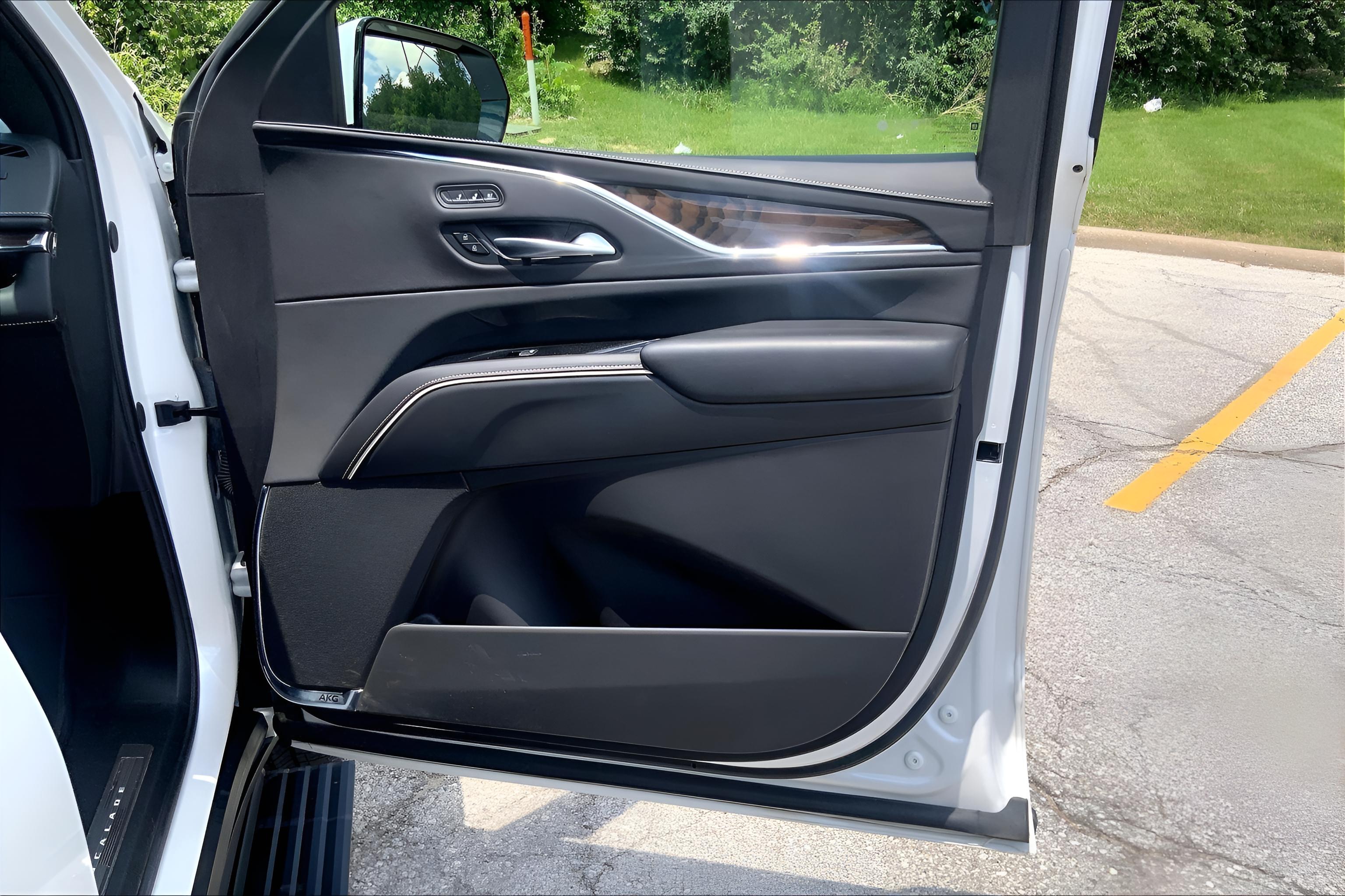 2024 Cadillac Escalade ESV Sport Platinum