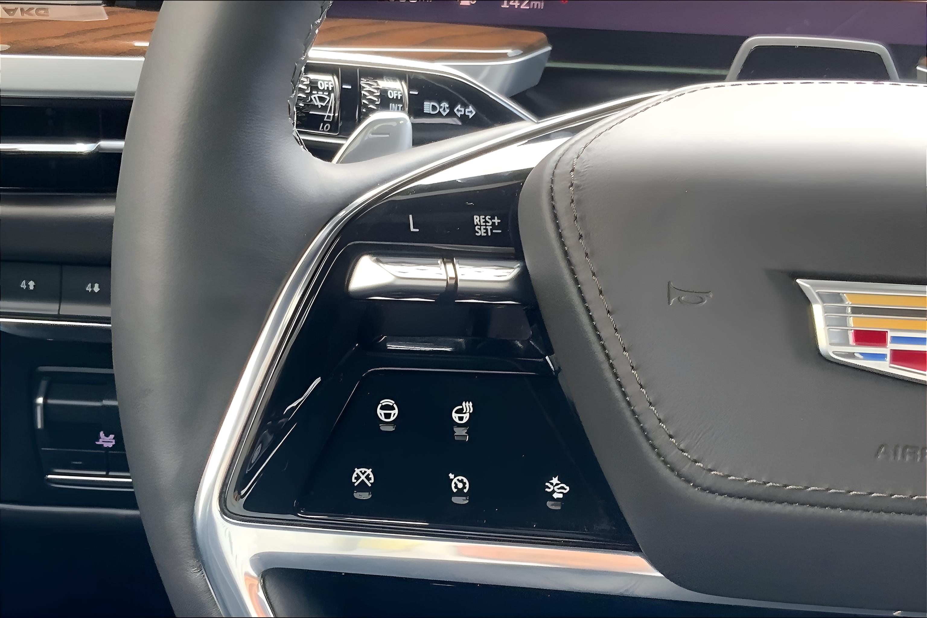 2025 Cadillac Escalade Sport Platinum