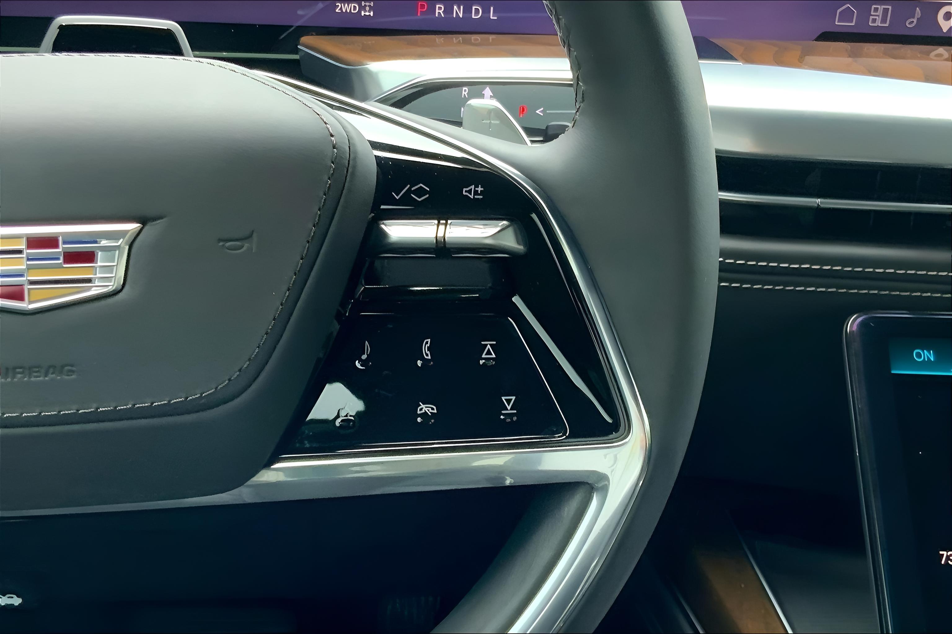 2025 Cadillac Escalade Sport Platinum