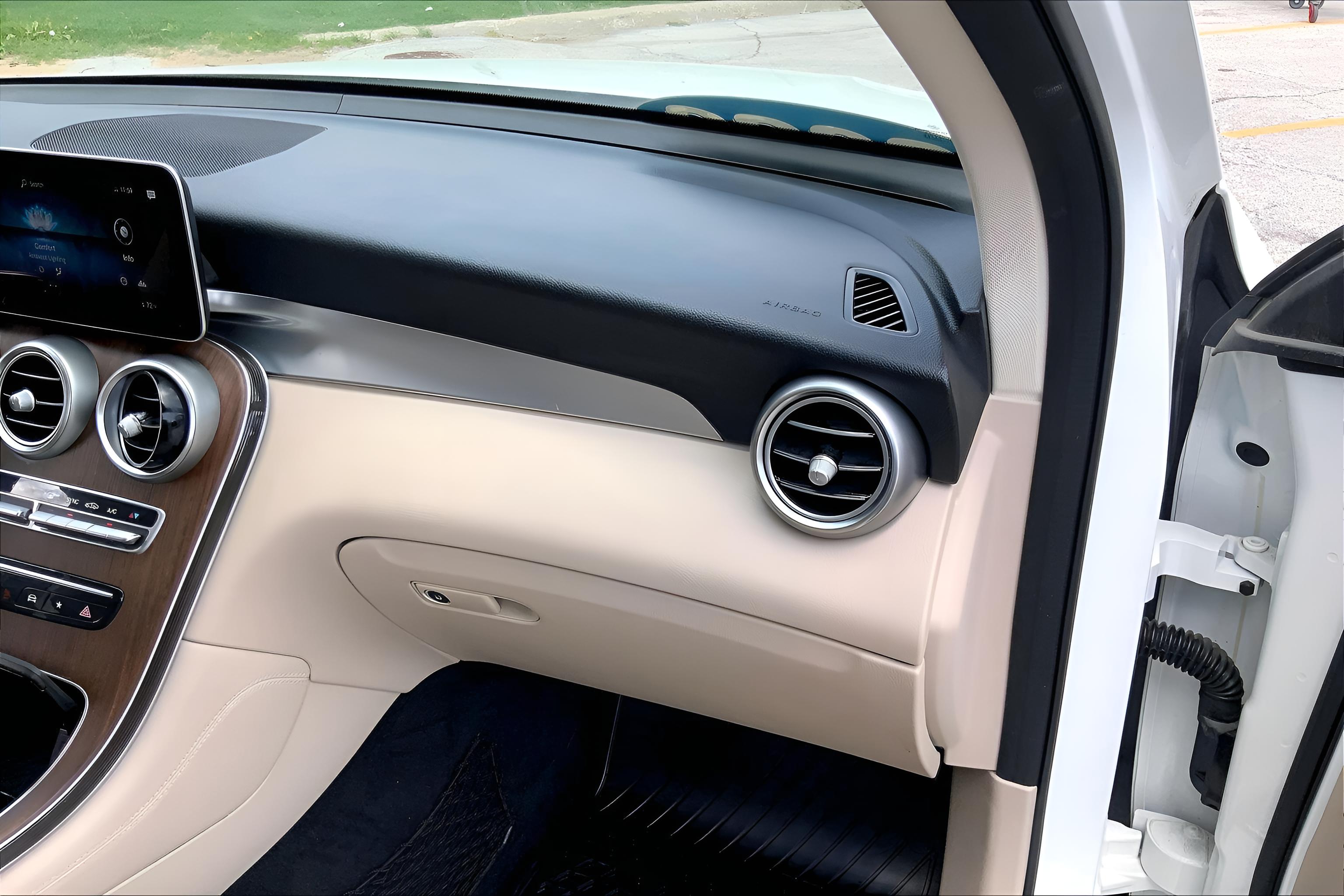 2020 Mercedes-Benz GLC GLC 300