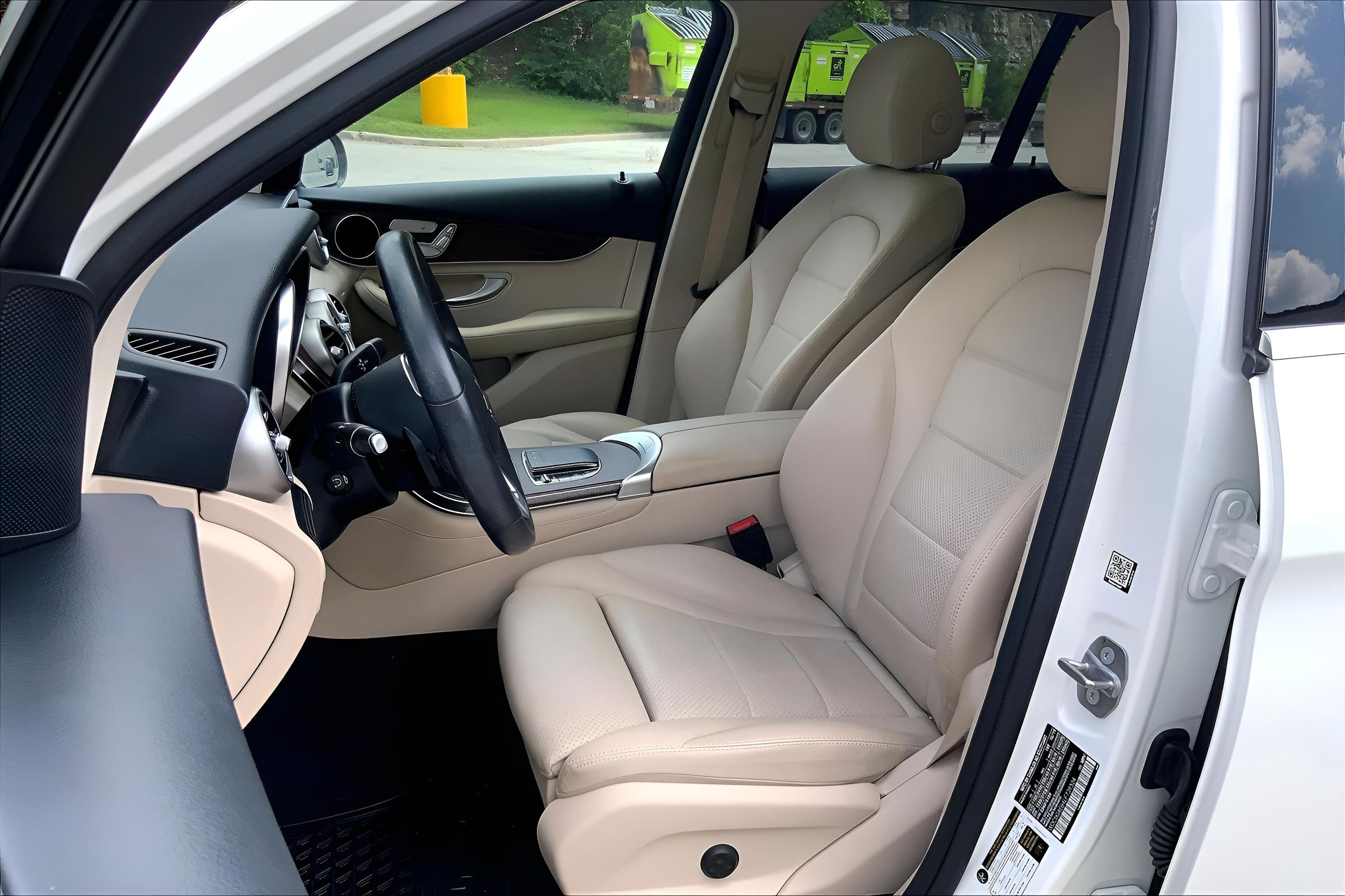 2020 Mercedes-Benz GLC GLC 300