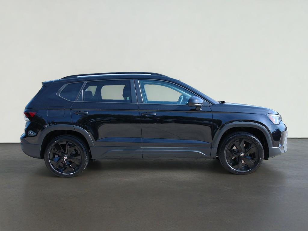 2026 Volkswagen Taos 1.5T SE Black