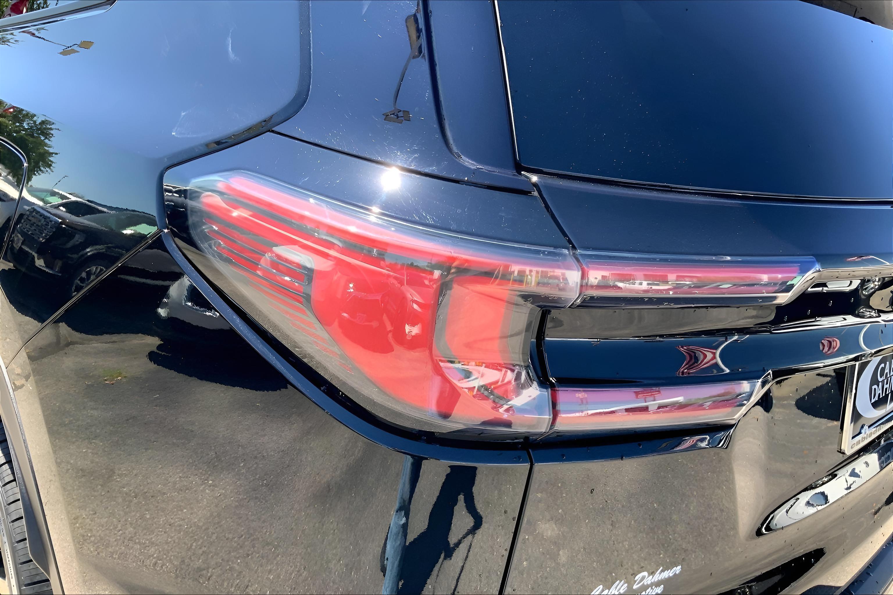 2024 GMC Acadia Elevation
