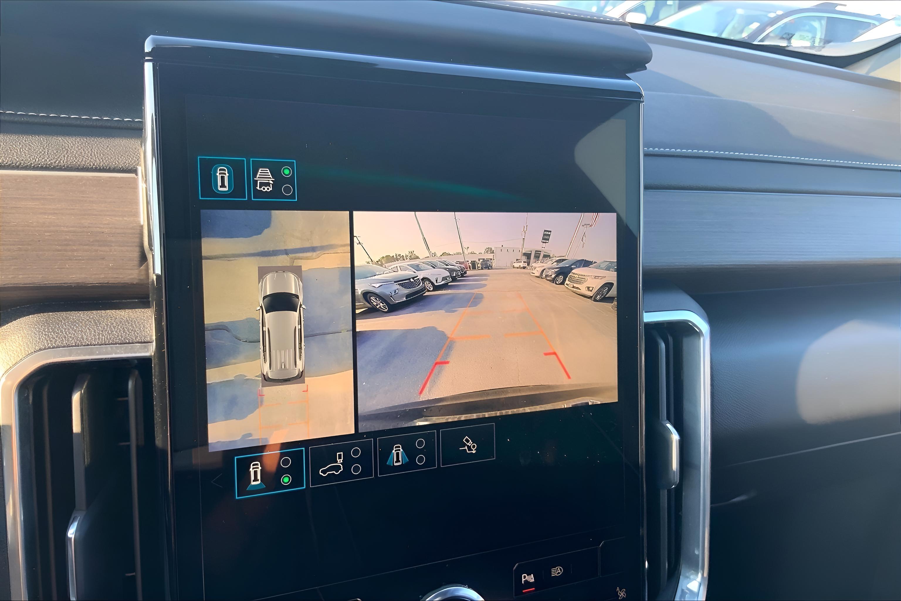 2025 GMC Acadia Denali