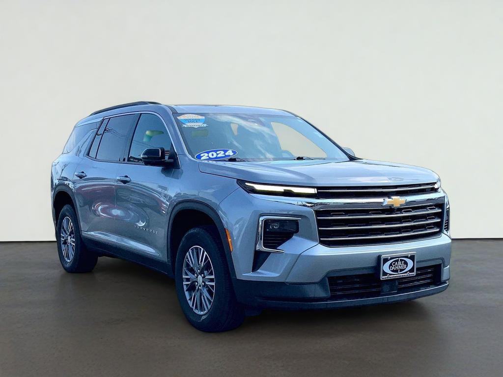 2024 Chevrolet Traverse LT
