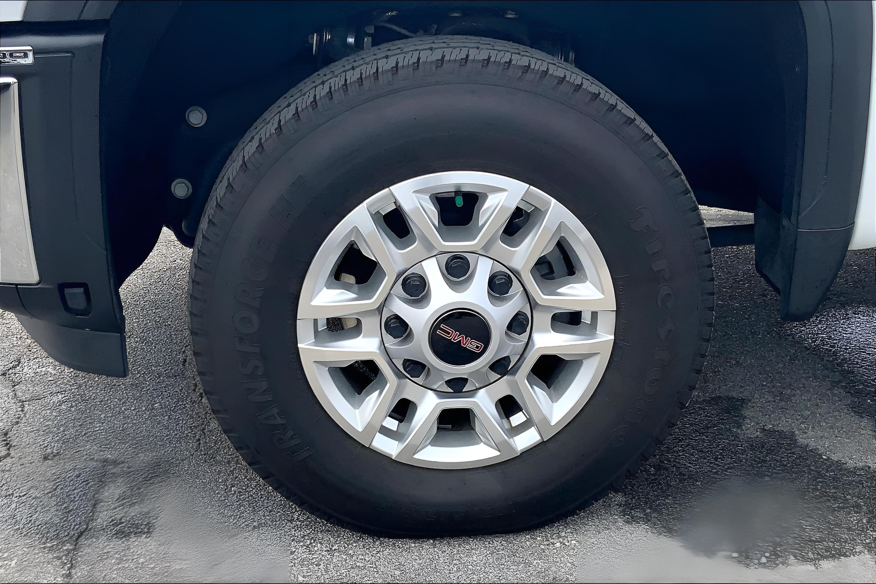 2025 GMC Sierra 2500 HD SLE