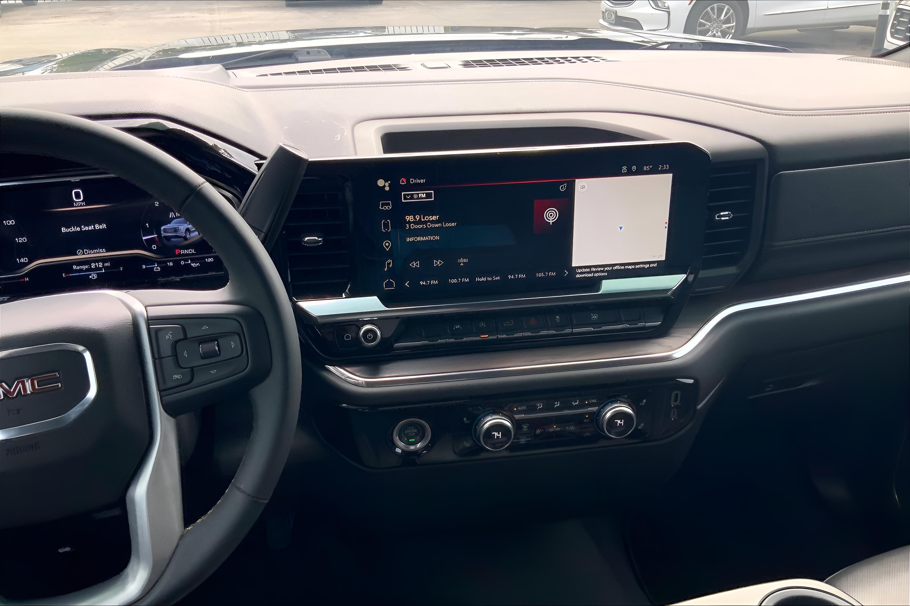 2024 GMC Sierra 1500 SLT