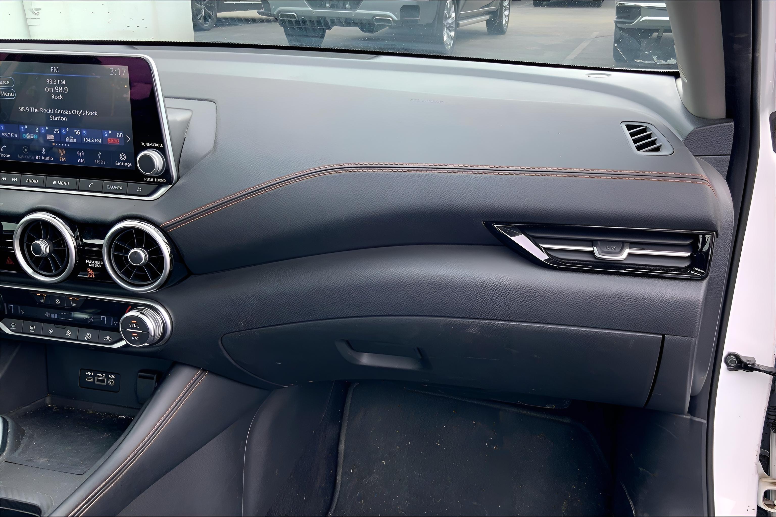 2022 Nissan Sentra SR