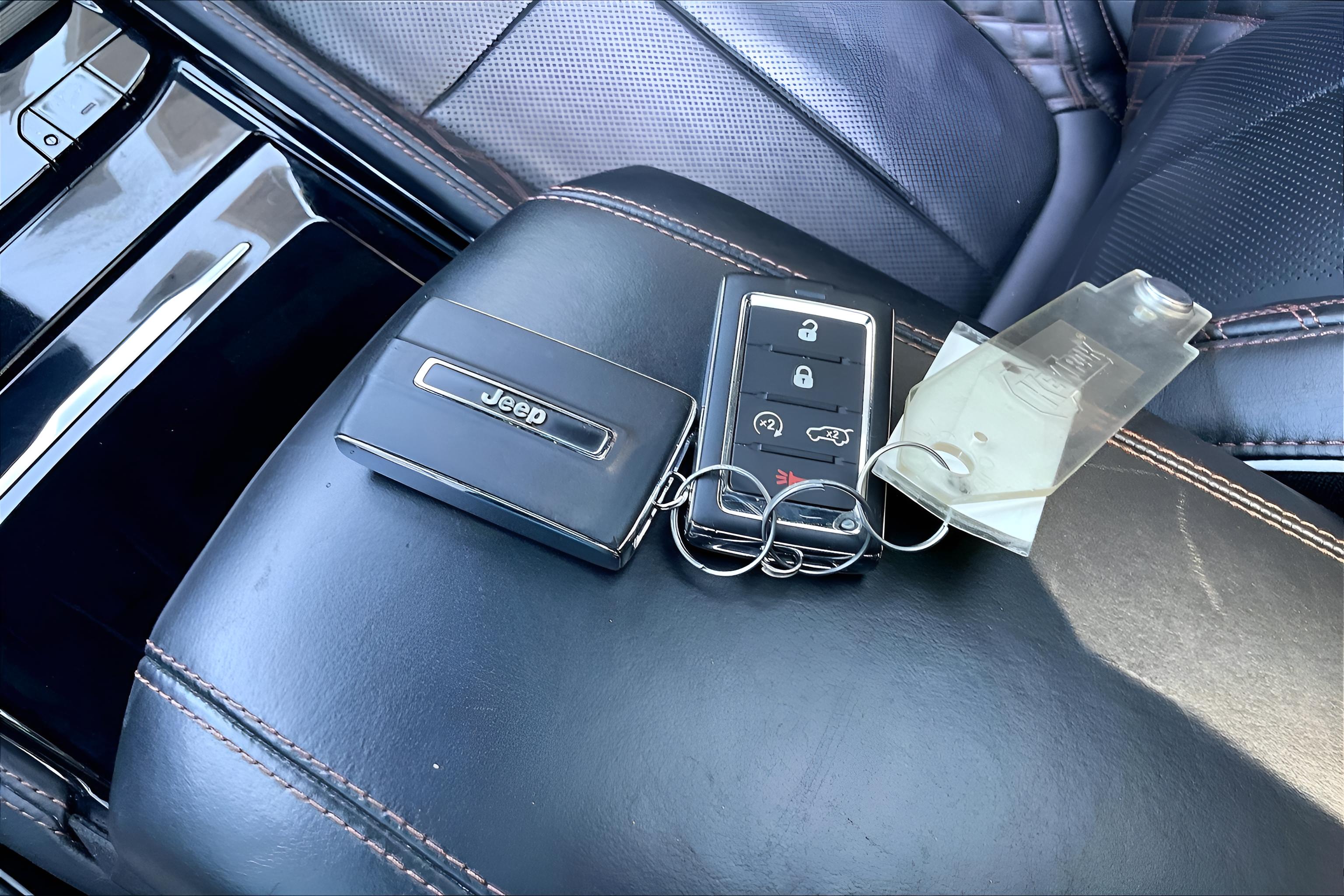 2021 Jeep Grand Cherokee L Summit Reserve