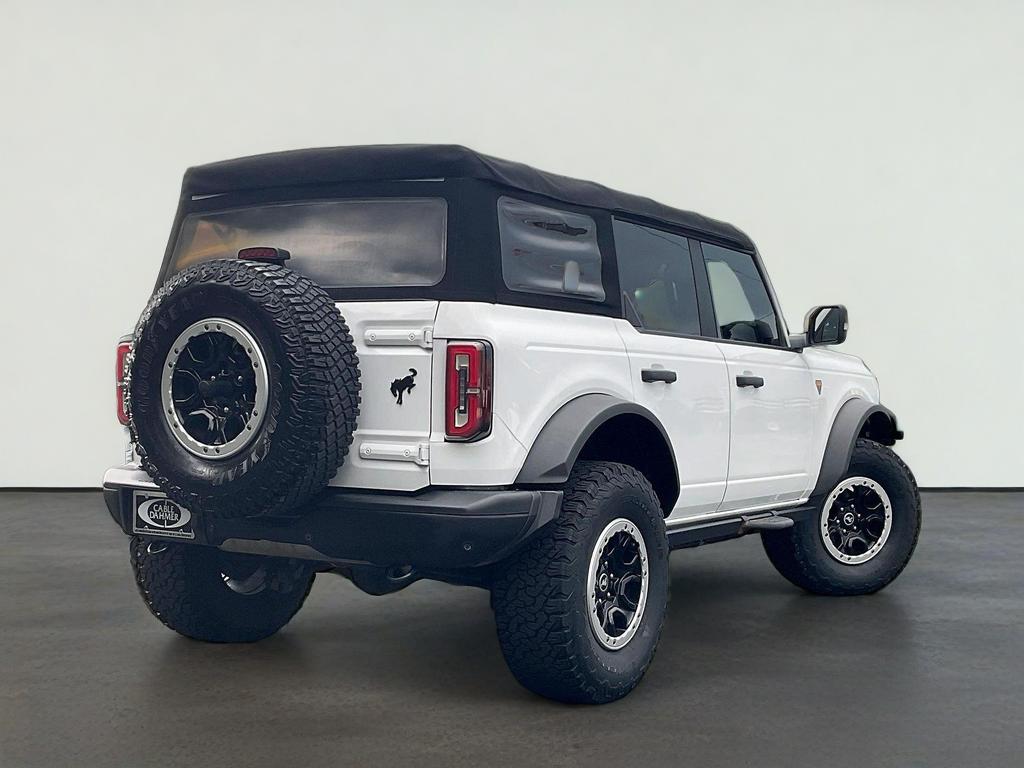 2021 Ford Bronco Base