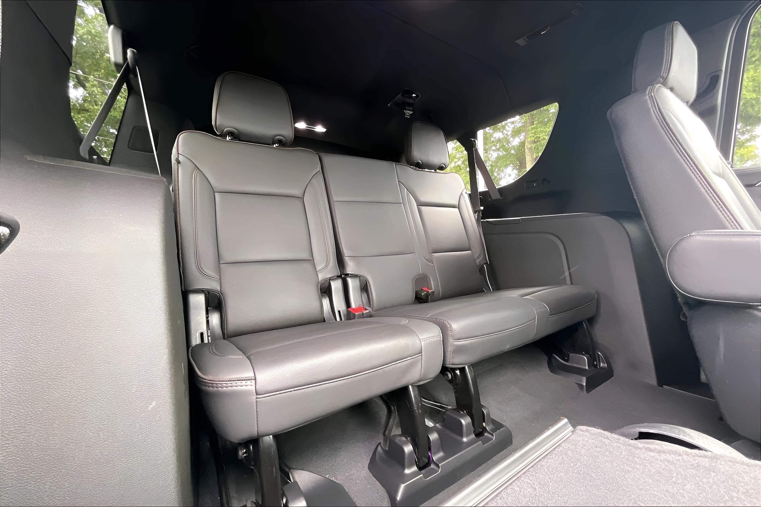 2023 Chevrolet Suburban High Country