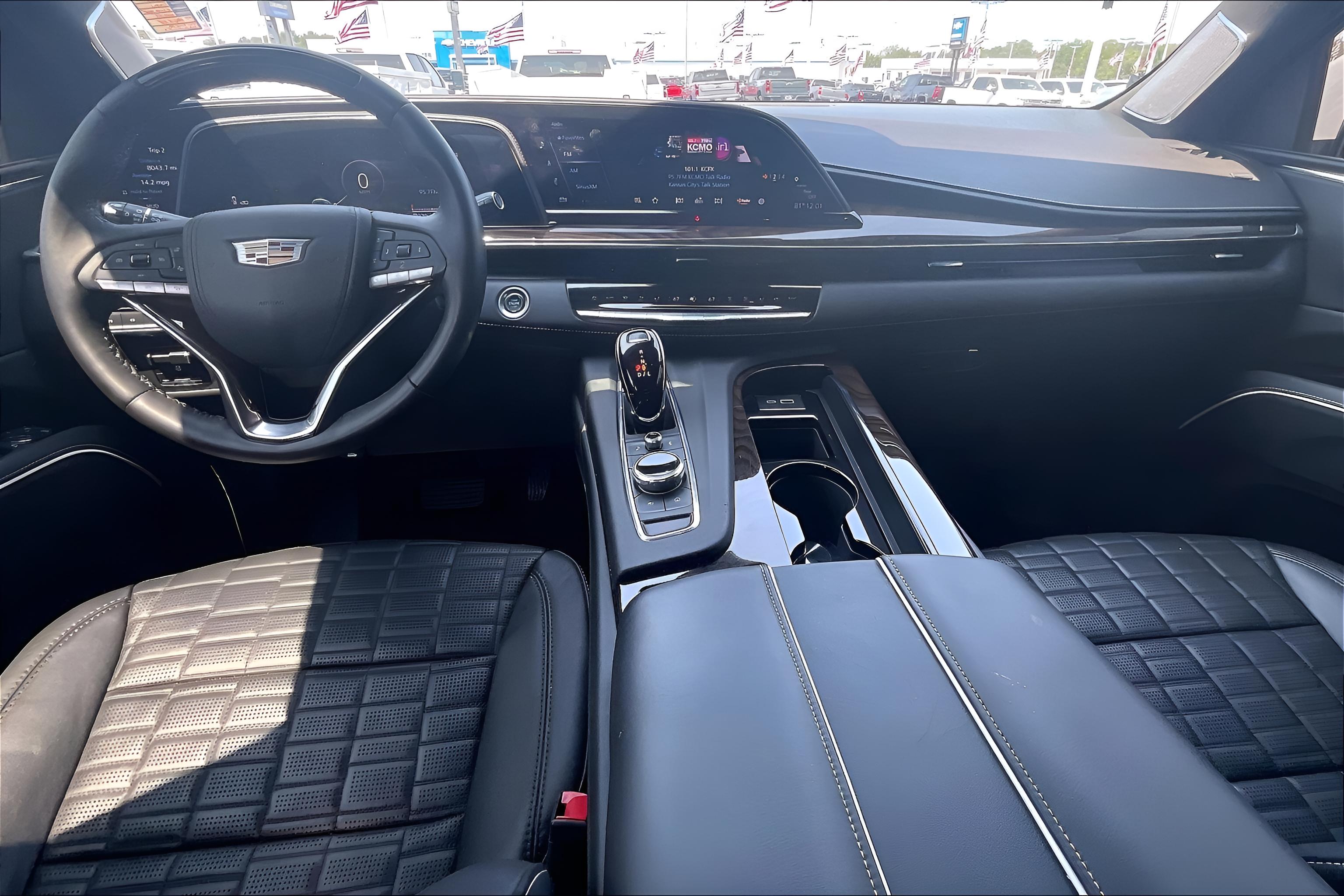 2024 Cadillac Escalade Sport Platinum