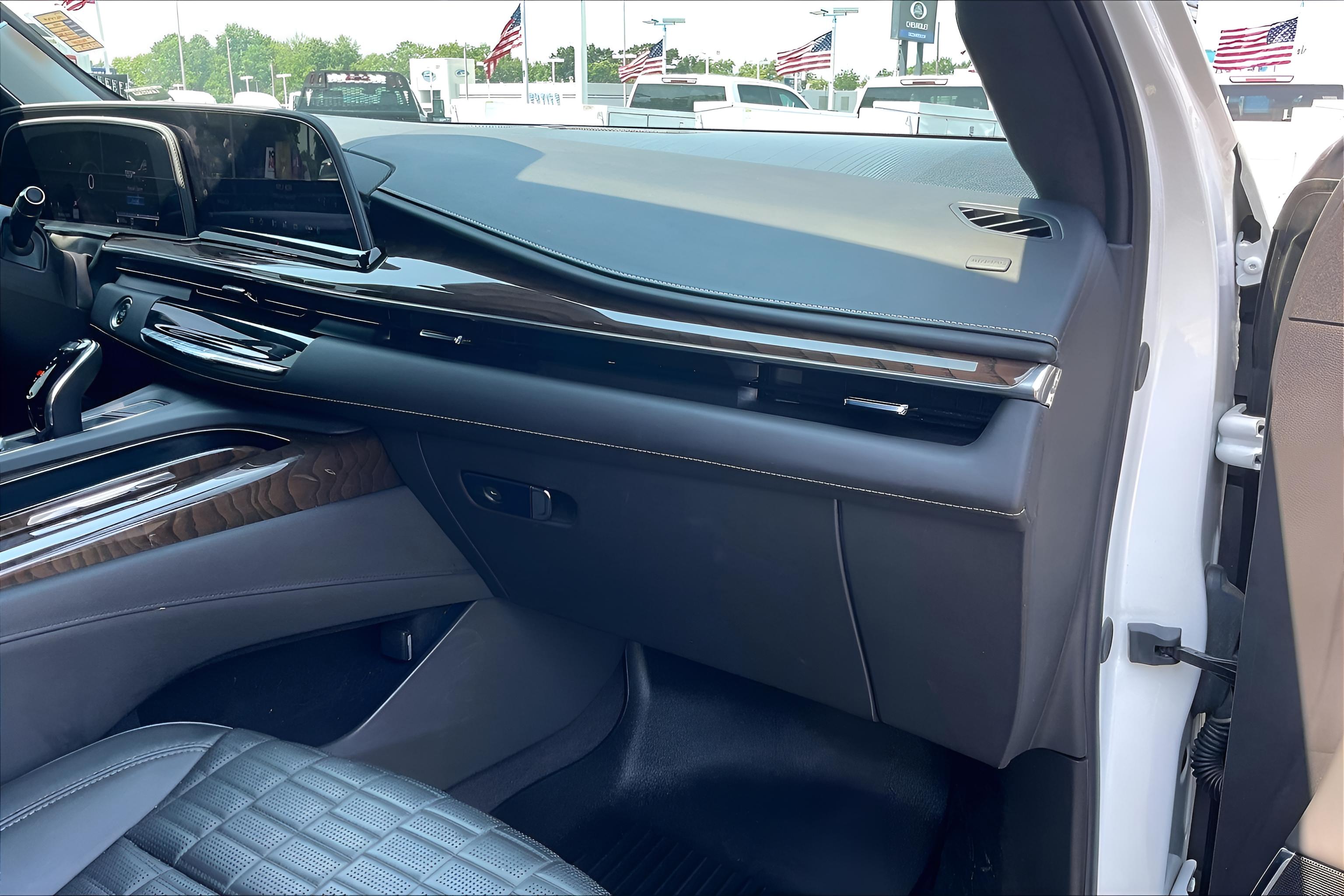 2024 Cadillac Escalade Sport Platinum