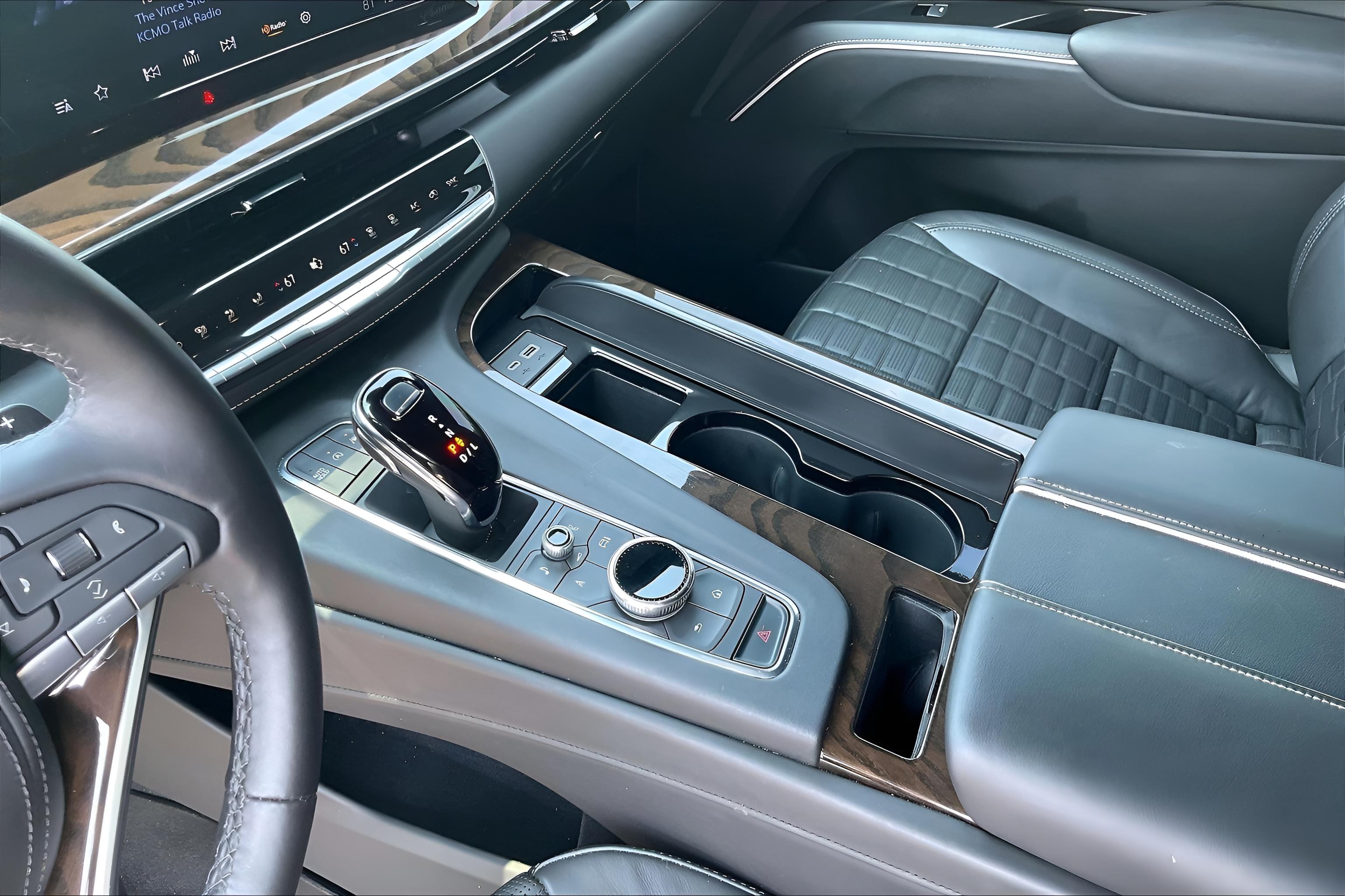 2024 Cadillac Escalade Sport Platinum