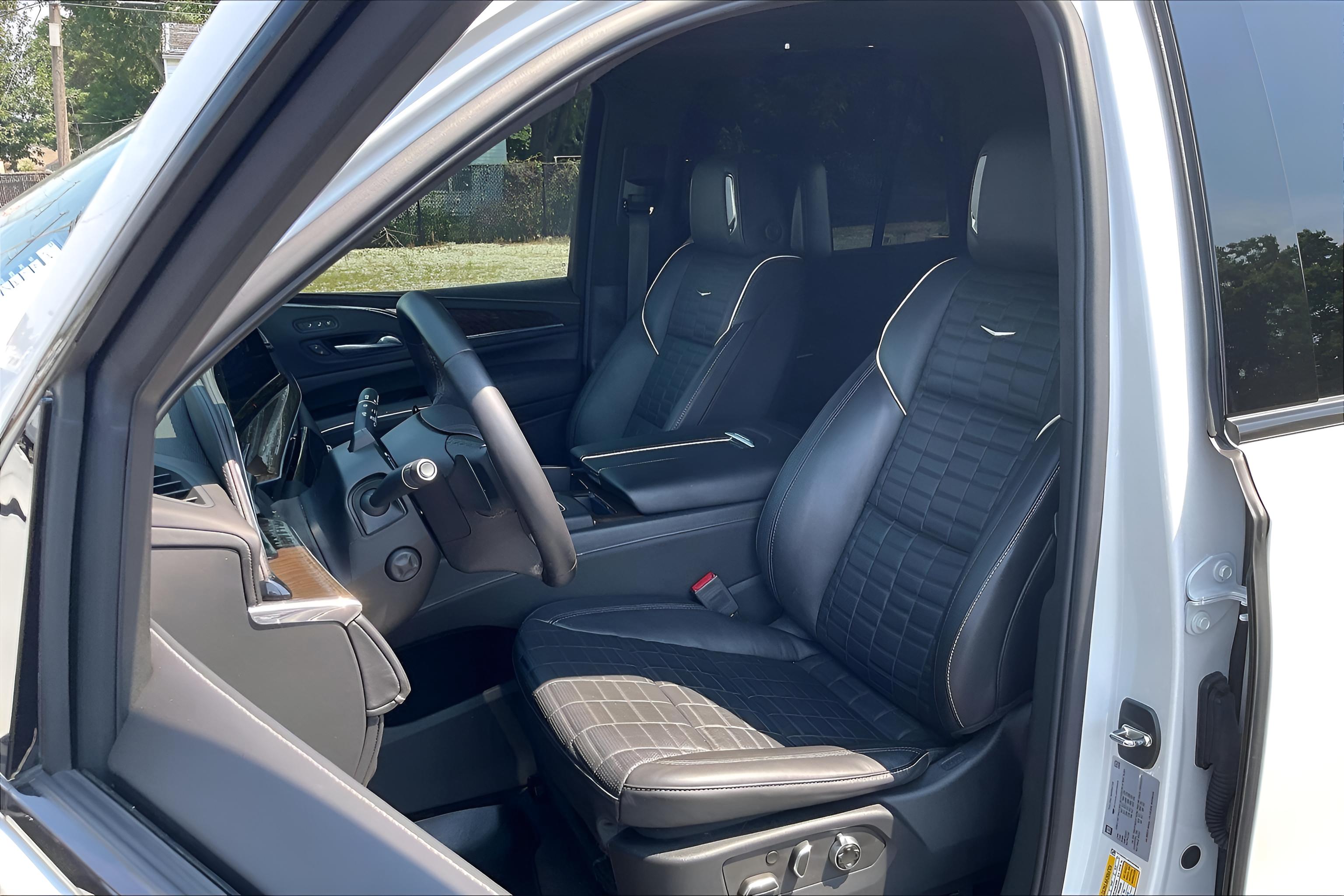 2024 Cadillac Escalade Sport Platinum