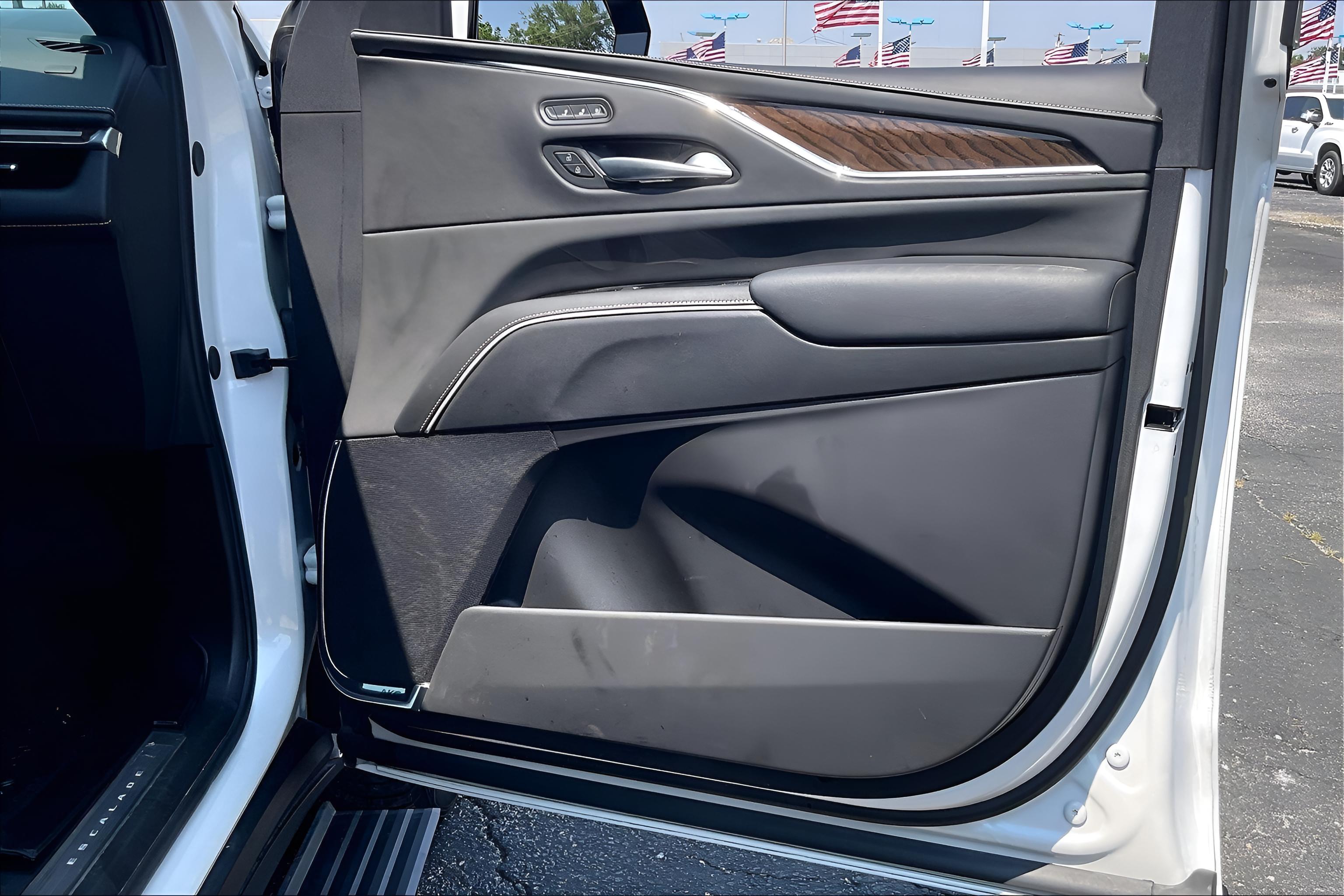 2024 Cadillac Escalade Sport Platinum