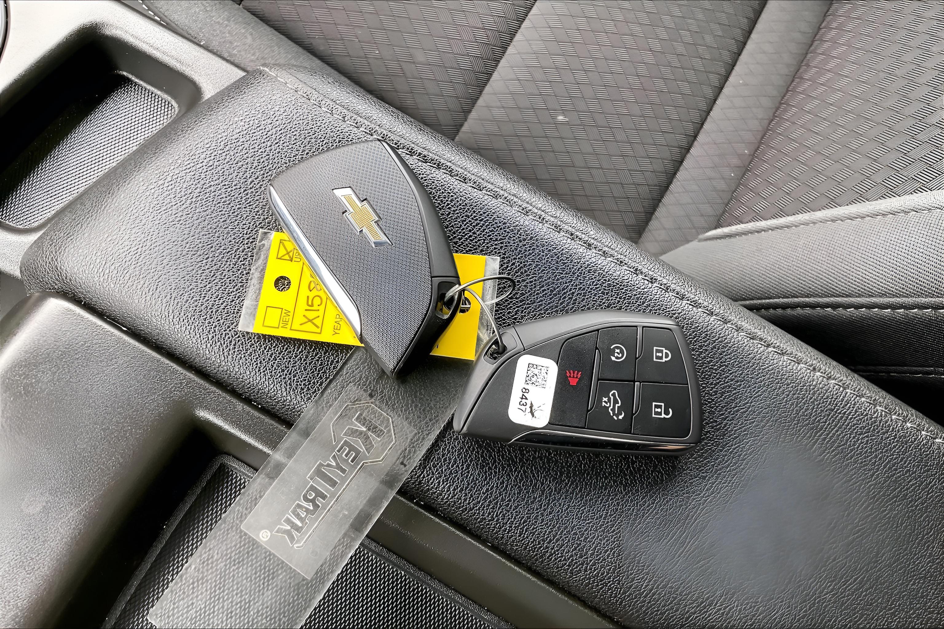2023 Chevrolet Silverado 1500 LT (2FL)