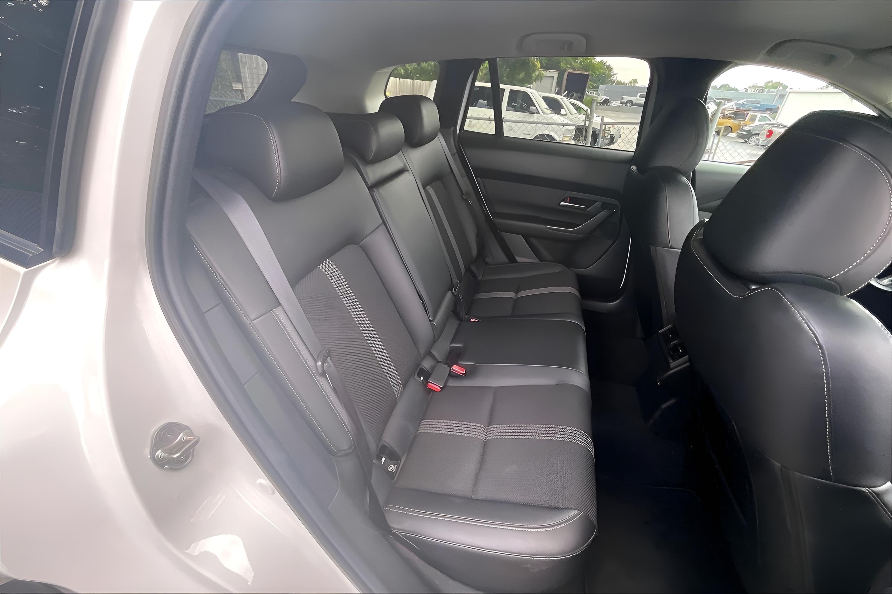 2025 Mazda Mazda CX-50 2.5 S Preferred Package