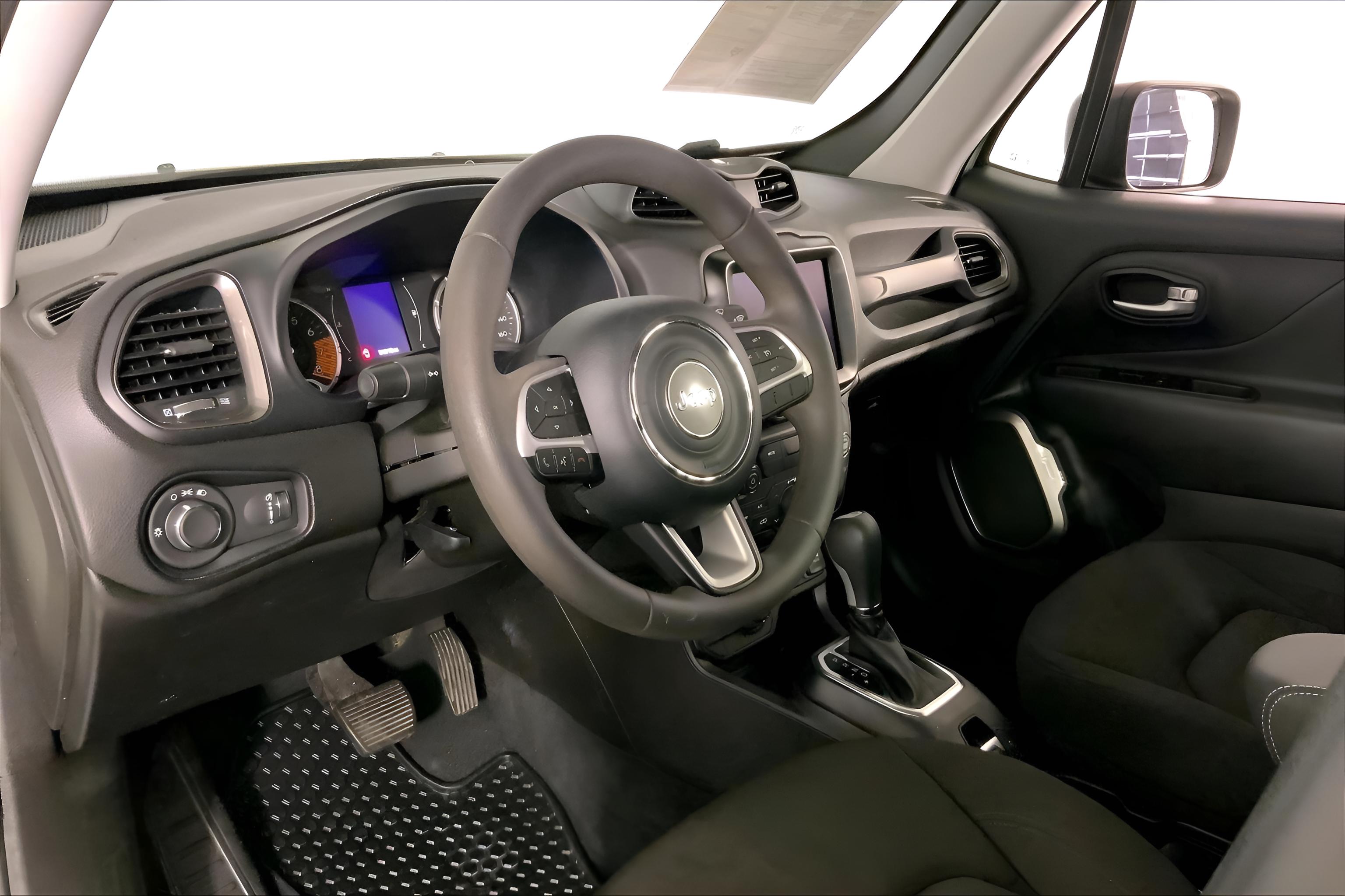 2023 Jeep Renegade Latitude
