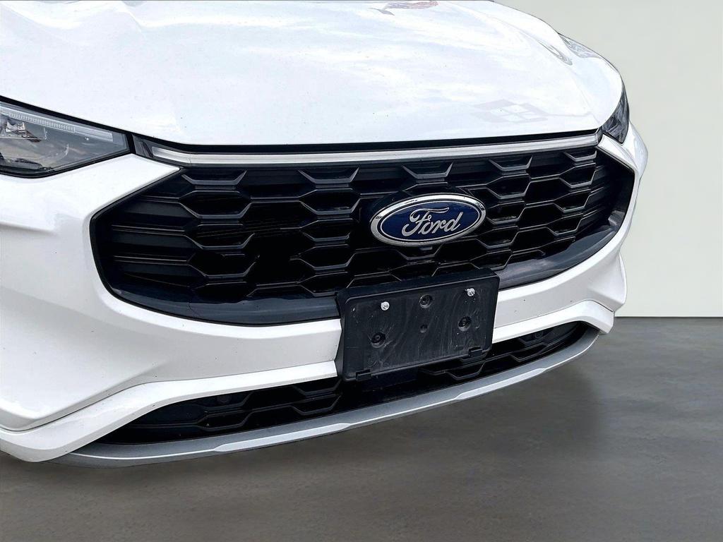 2023 Ford Escape ST-Line Elite