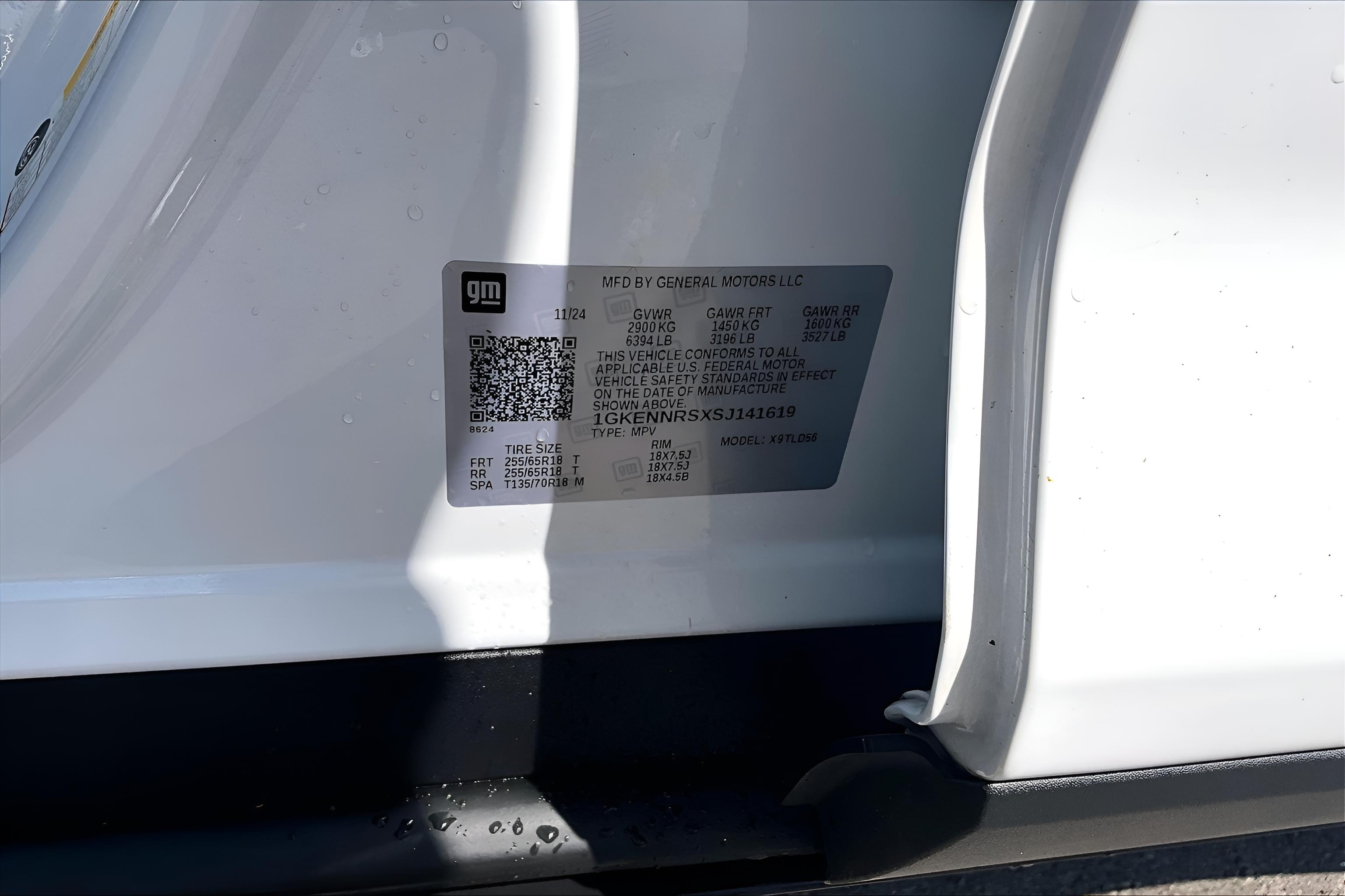 2025 GMC Acadia Elevation