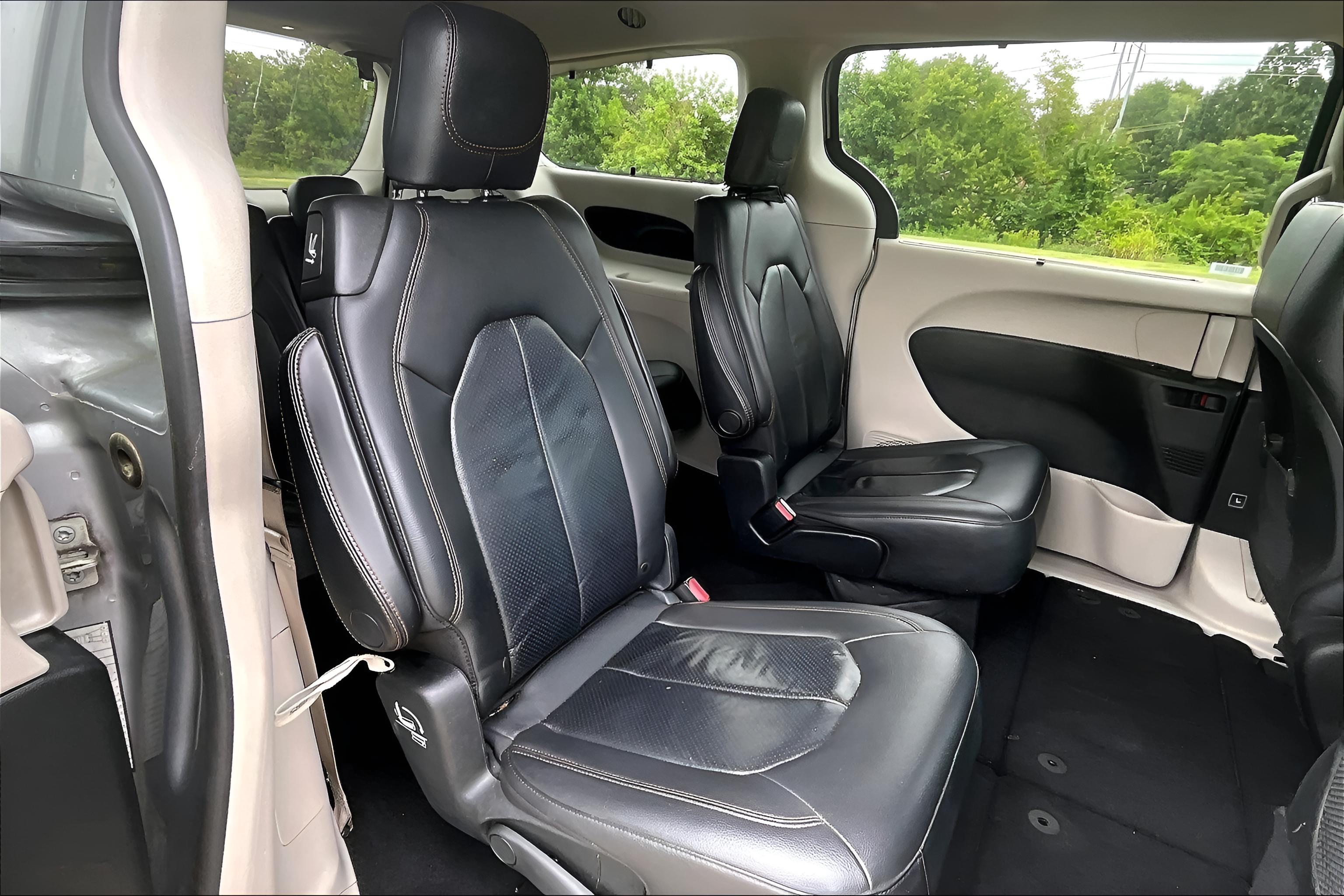 2018 Chrysler Pacifica Touring L