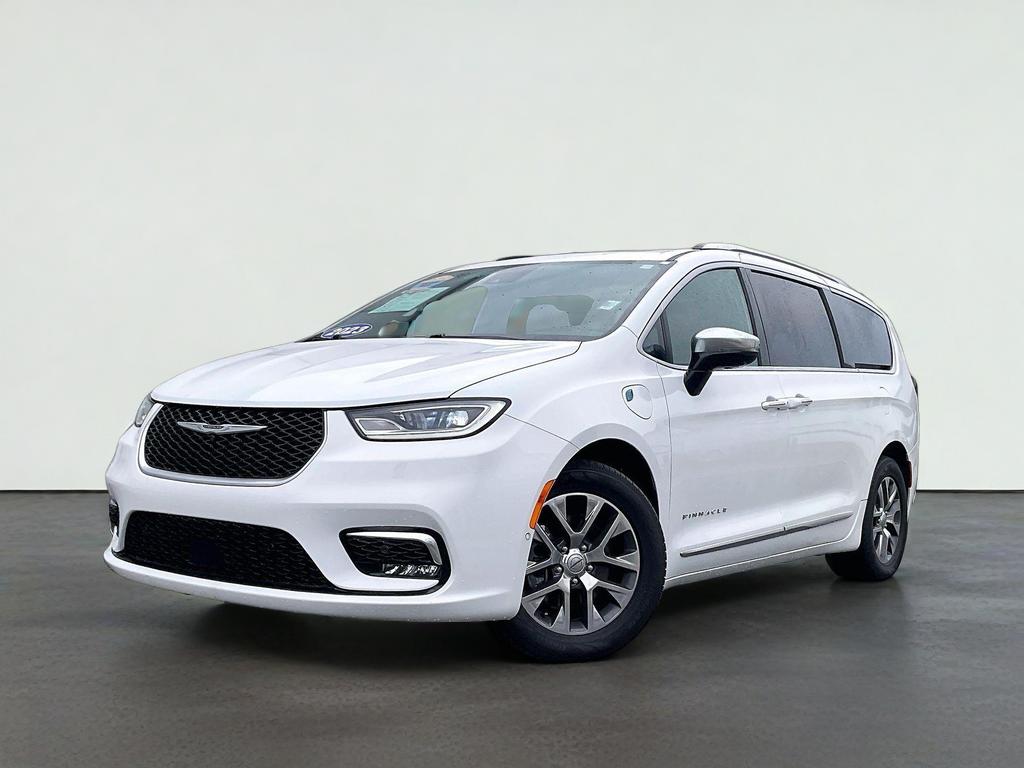 2023 Chrysler Pacifica Hybrid Pinnacle
