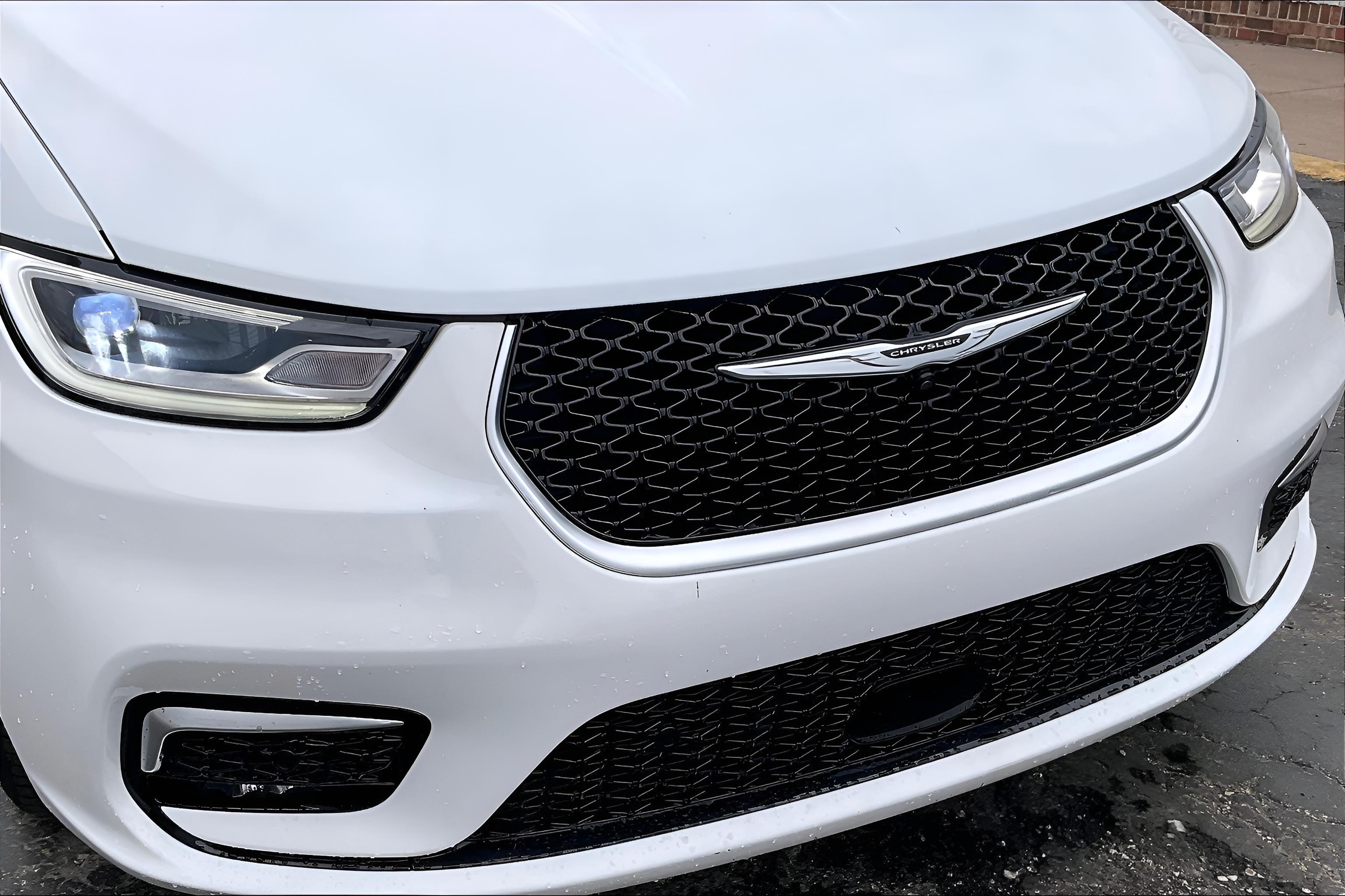 2023 Chrysler Pacifica Hybrid Pinnacle
