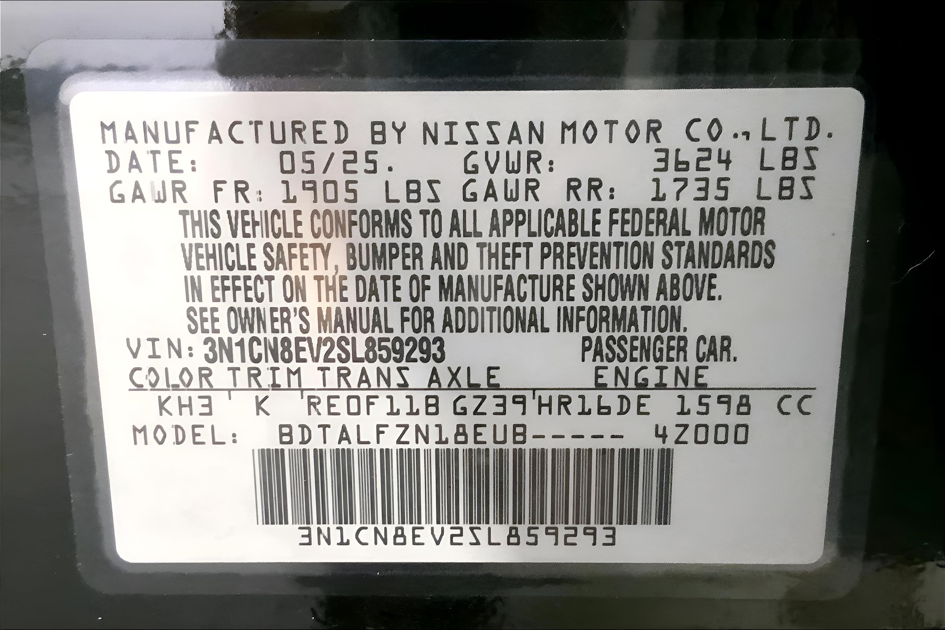 2025 Nissan Versa SV