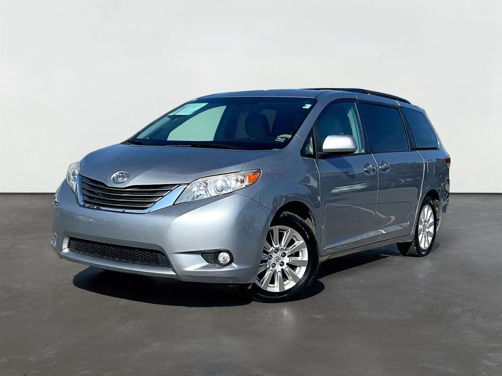 2012 Toyota Sienna XLE