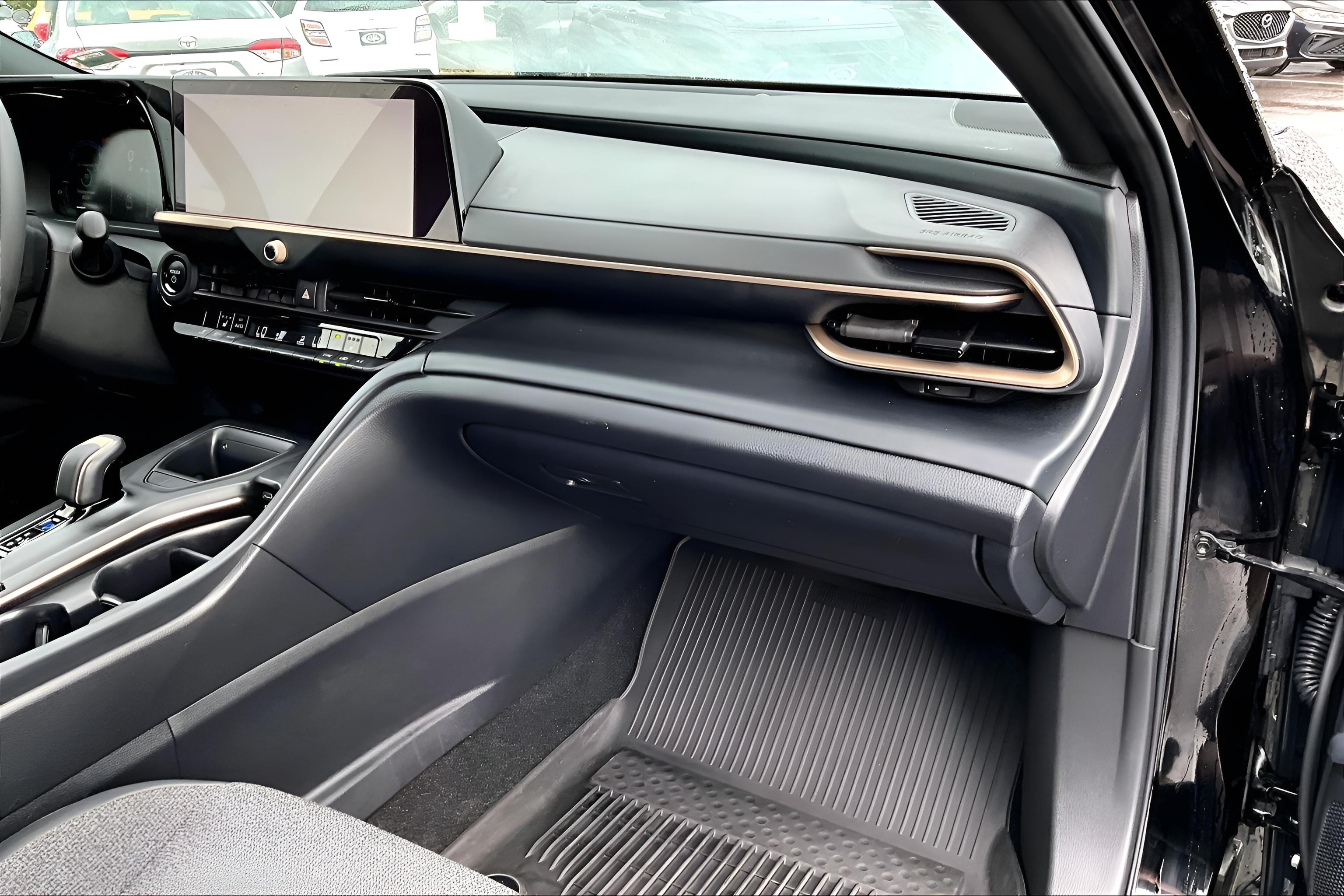 2023 Toyota Crown XLE
