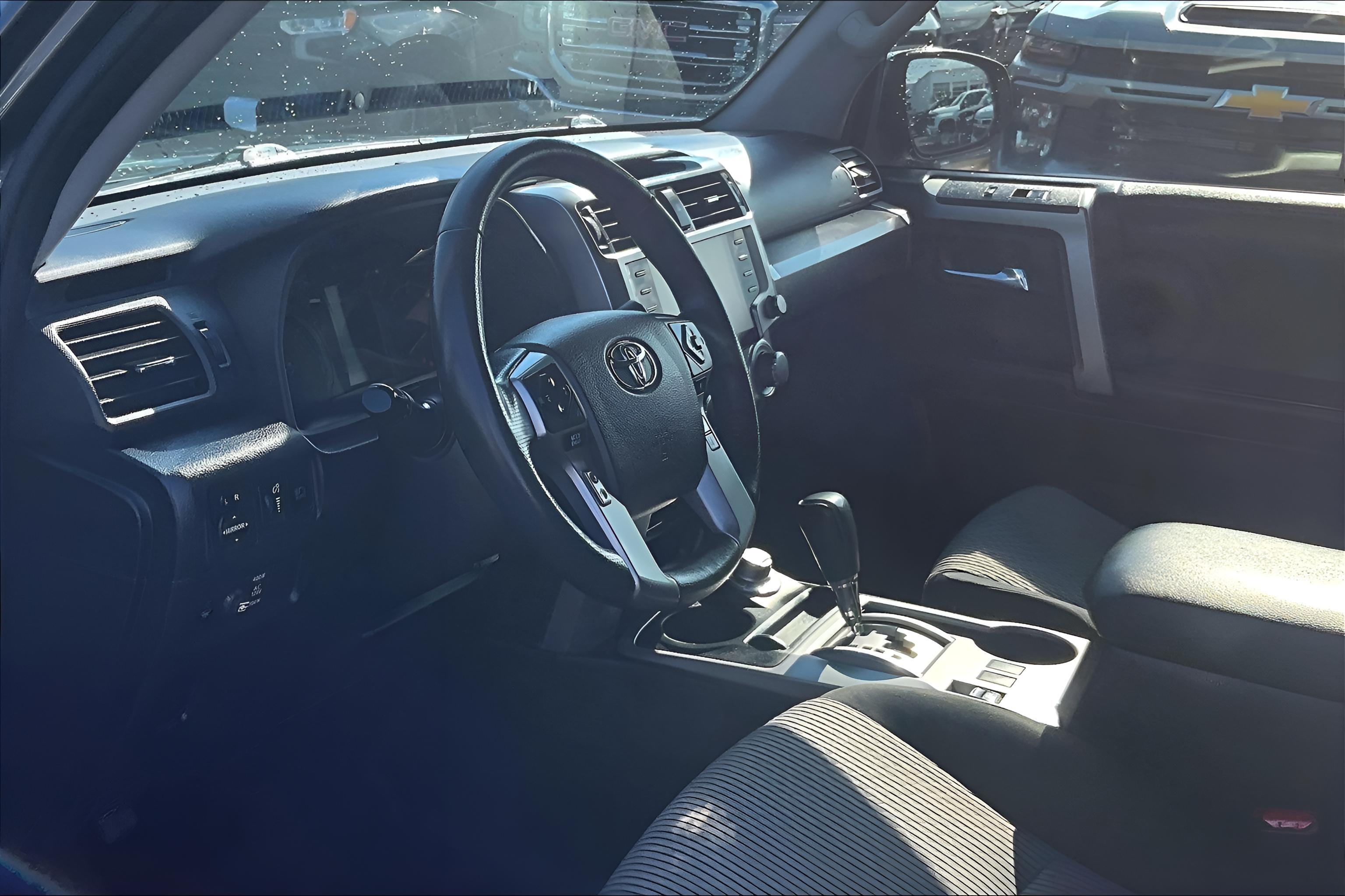 2020 Toyota 4Runner SR5