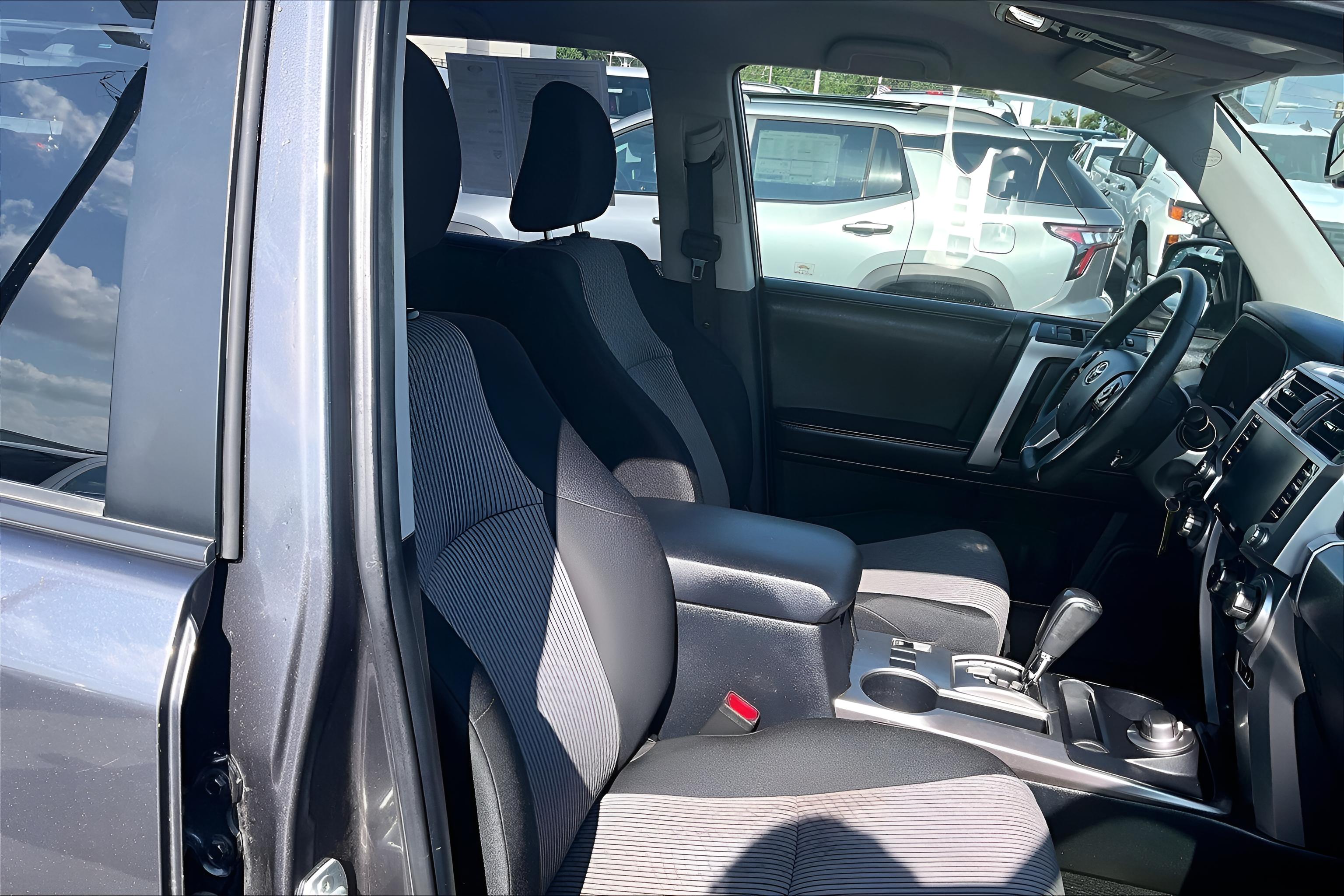 2020 Toyota 4Runner SR5