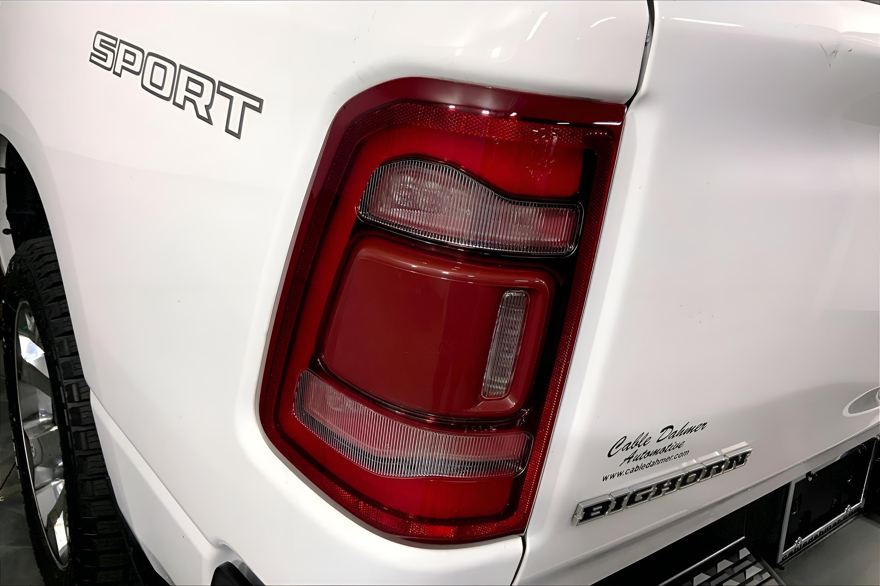 2022 RAM 1500 Big Horn Crew Cab 4x4 5'7' Box