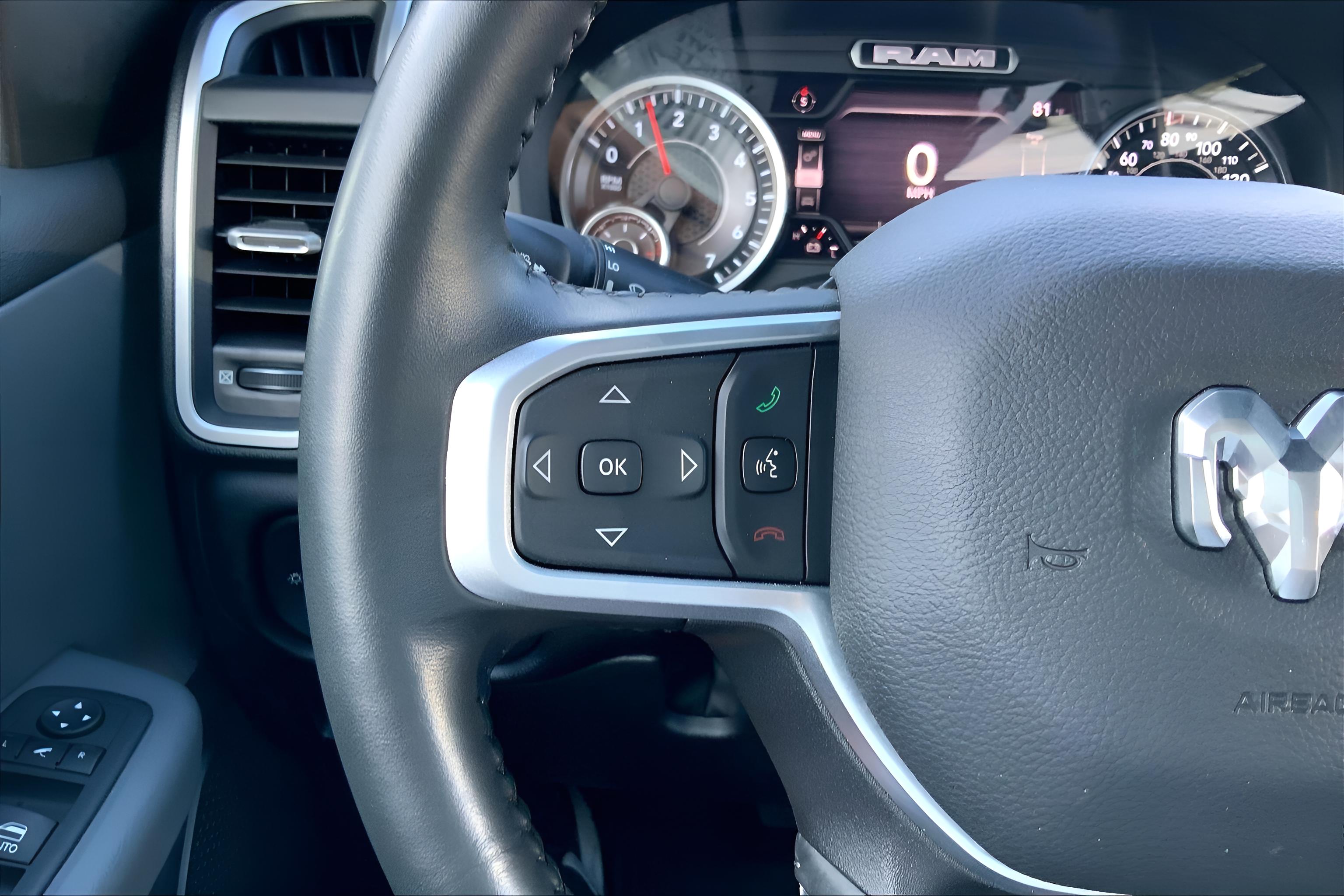 2022 RAM 1500 Big Horn Crew Cab 4x4 5'7' Box