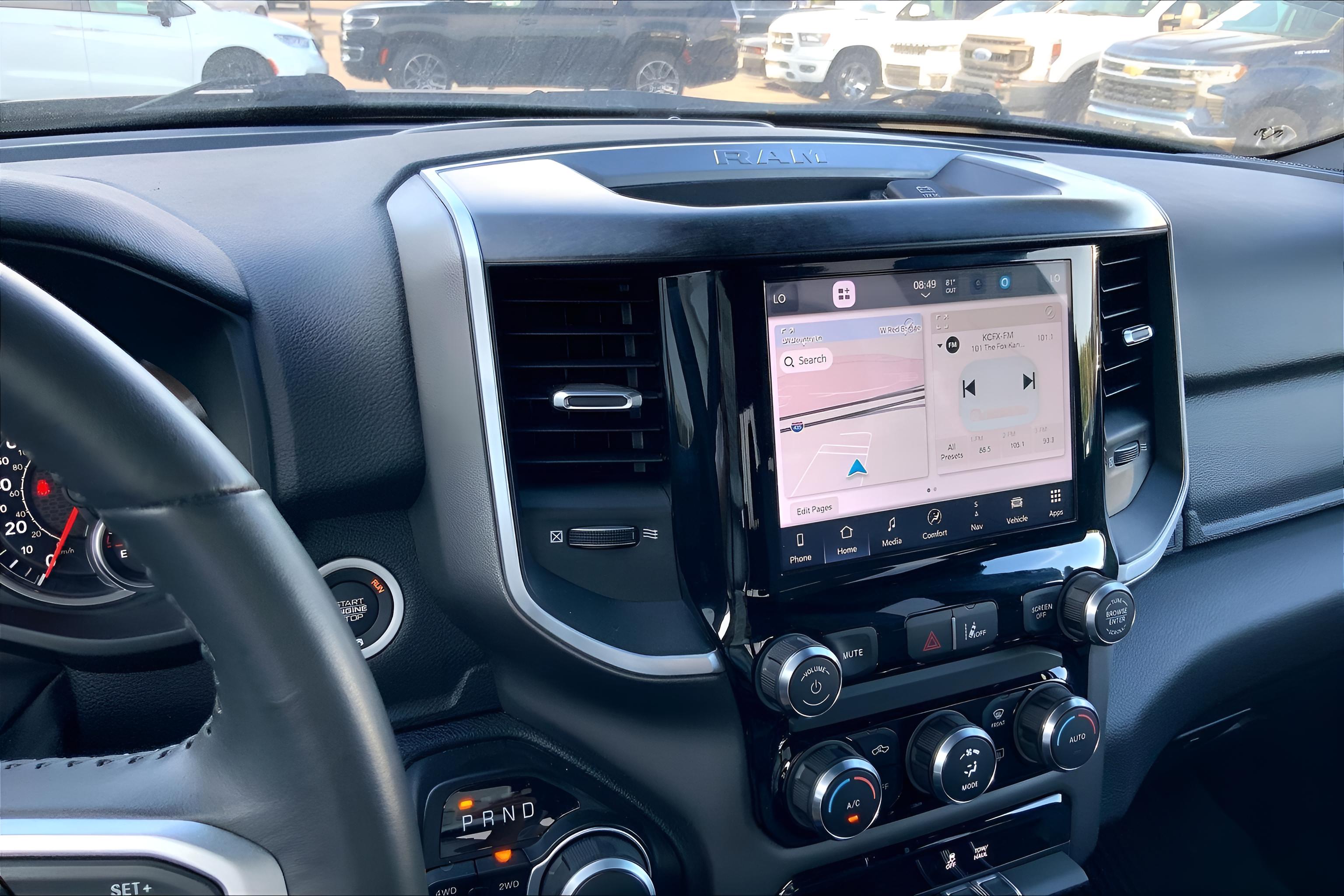 2022 RAM 1500 Big Horn Crew Cab 4x4 5'7' Box