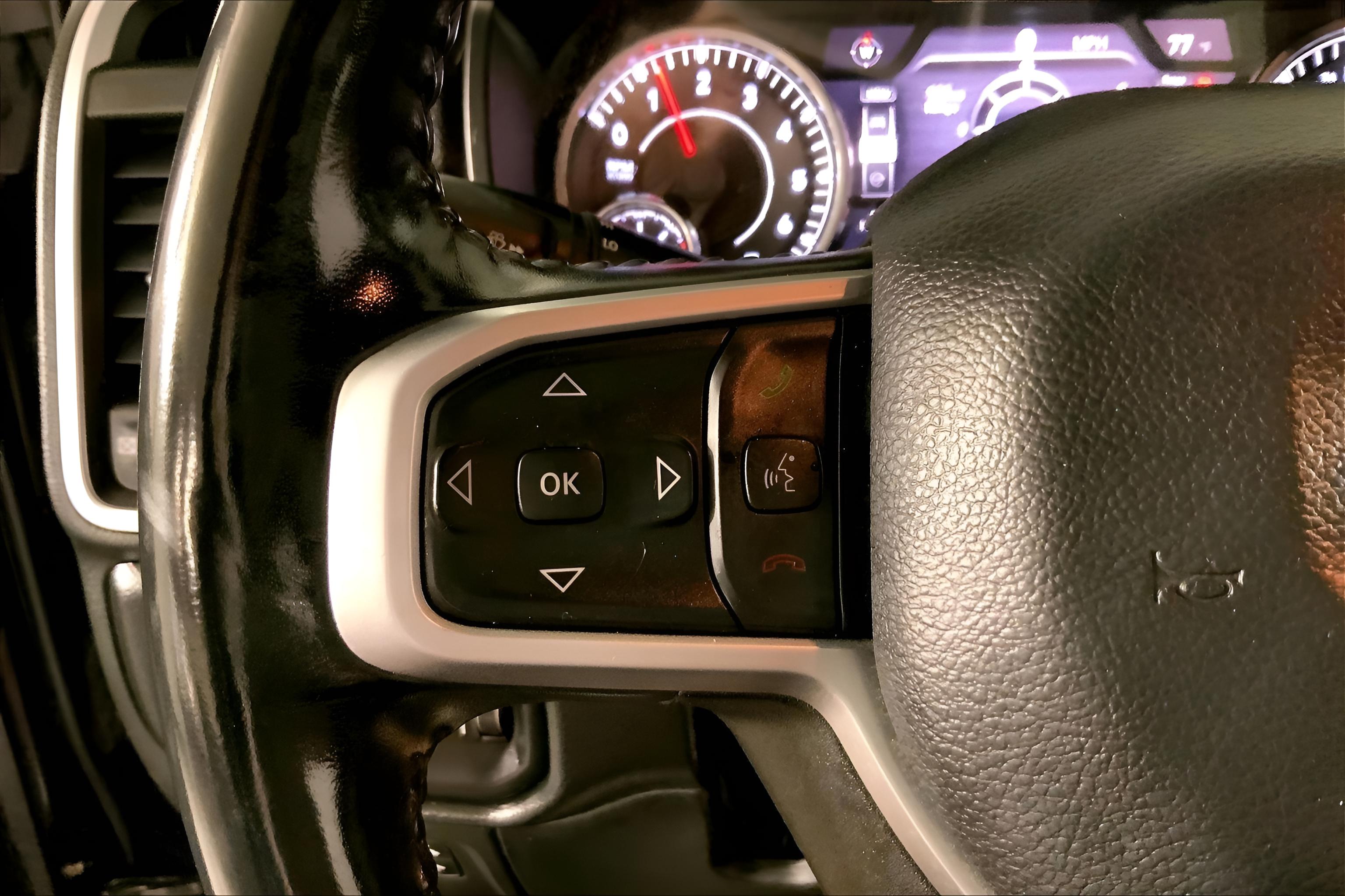 2022 RAM 1500 Big Horn Crew Cab 4x4 5'7' Box