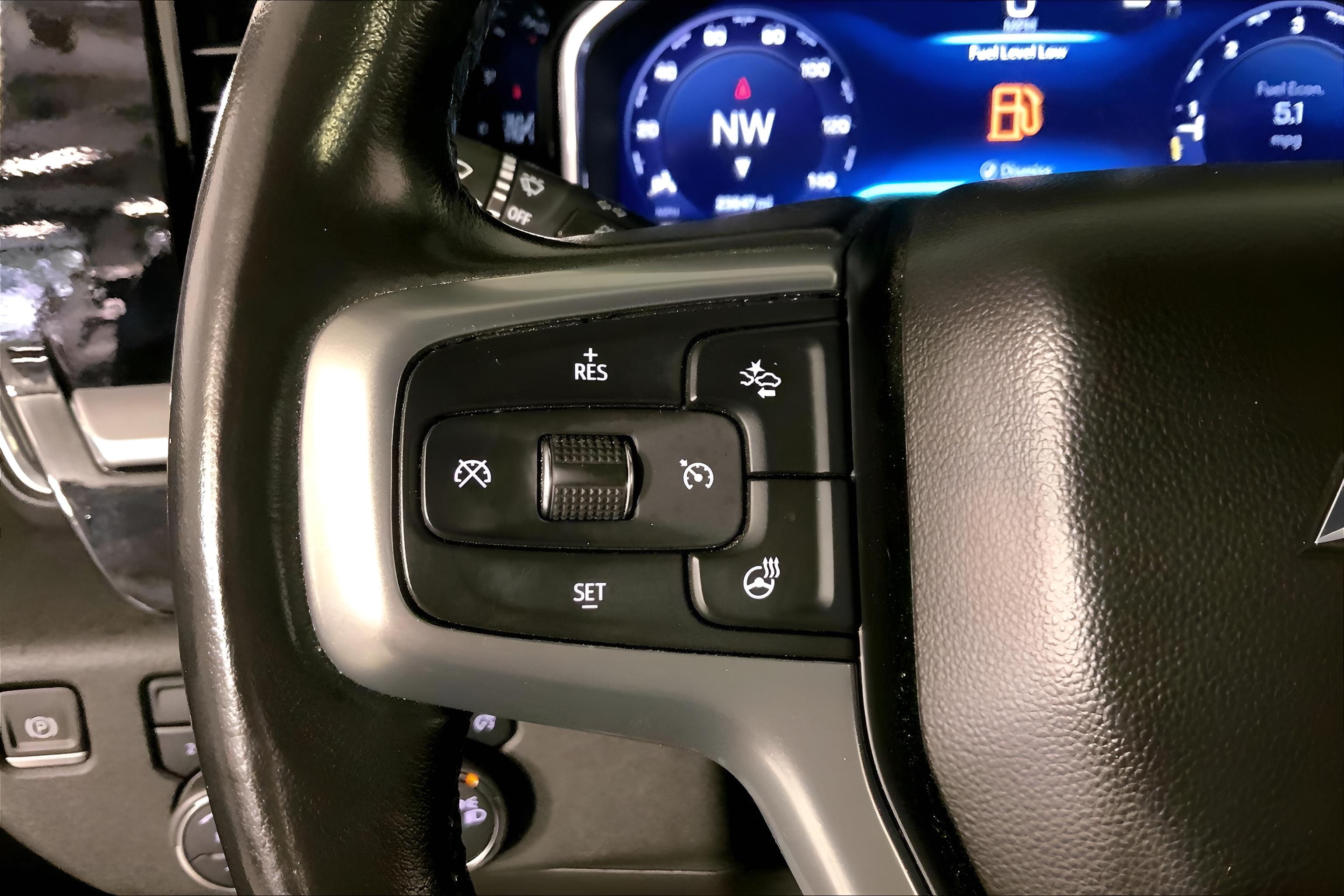 2022 Chevrolet Silverado 1500 4WD Crew Cab Short Bed LT with 2FL