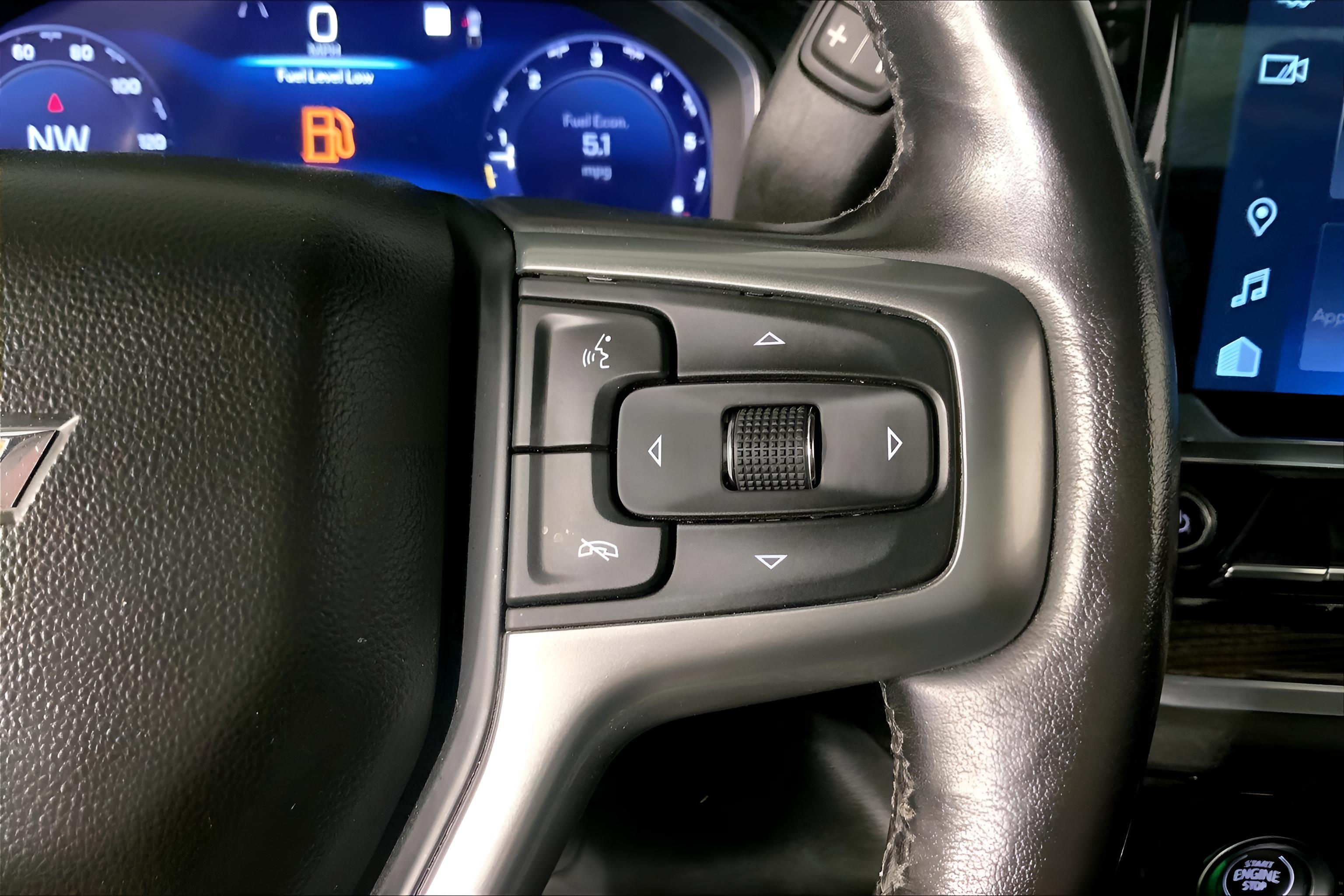 2022 Chevrolet Silverado 1500 4WD Crew Cab Short Bed LT with 2FL