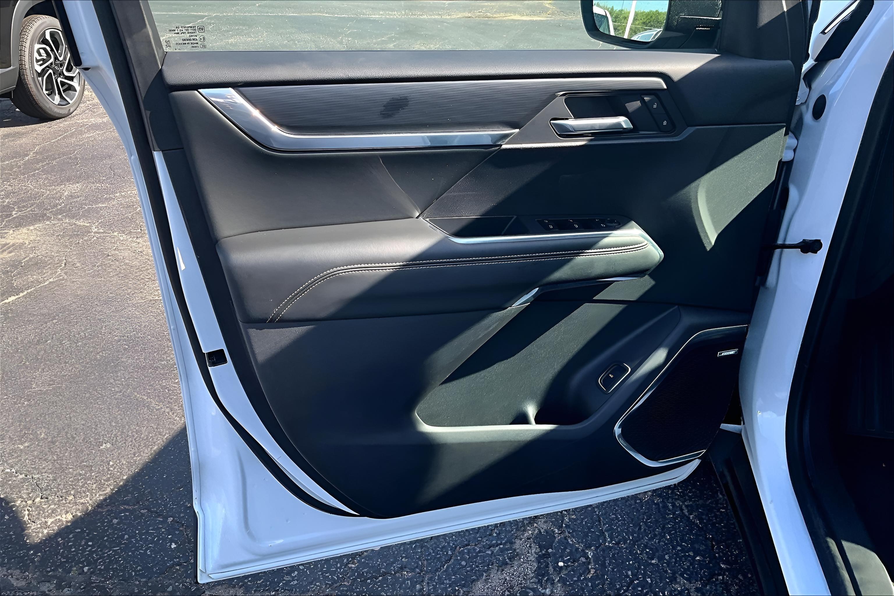 2025 GMC Acadia AWD Elevation