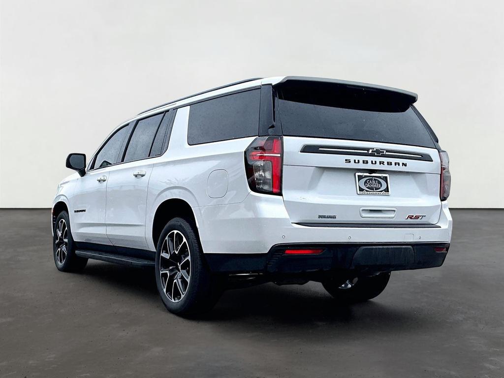 2023 Chevrolet Suburban 4WD RST